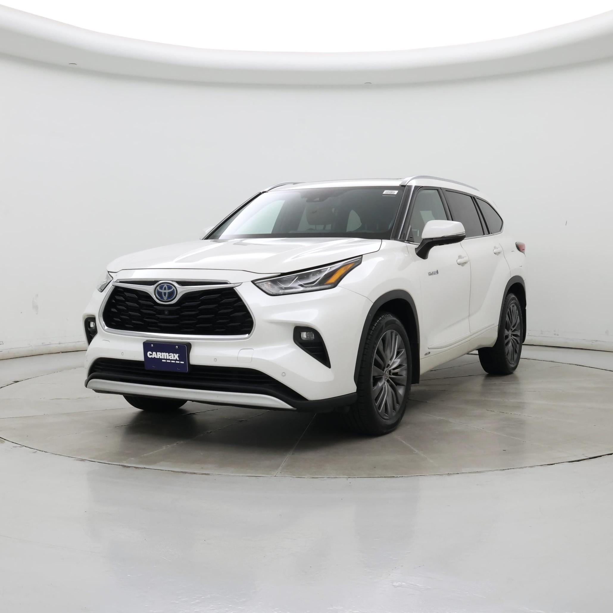 Thumbnail: 2020 Toyota Highlander - 4