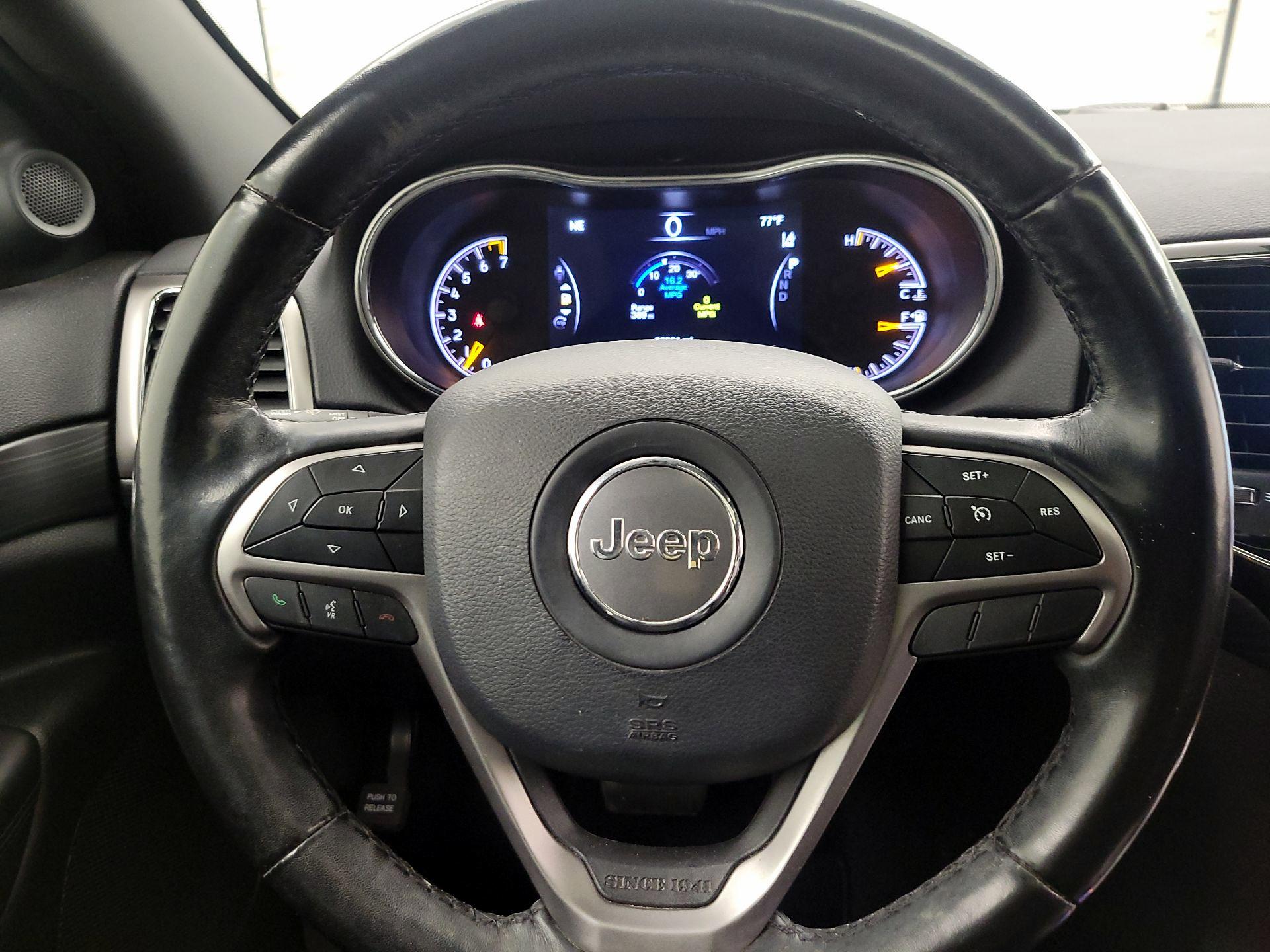 Thumbnail: 2020 Jeep Grand Cherokee - 10