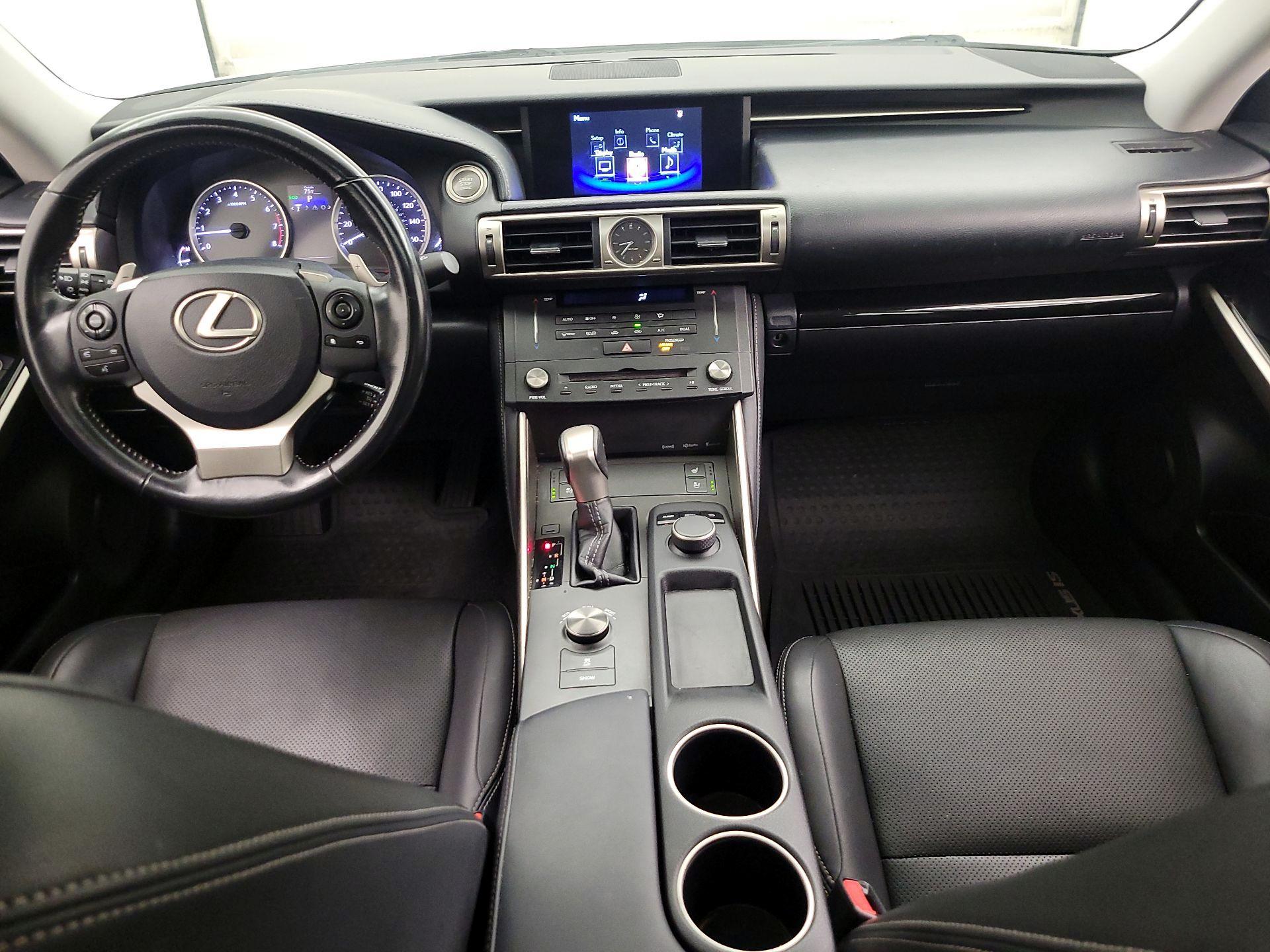 Thumbnail: 2015 Lexus IS - 9