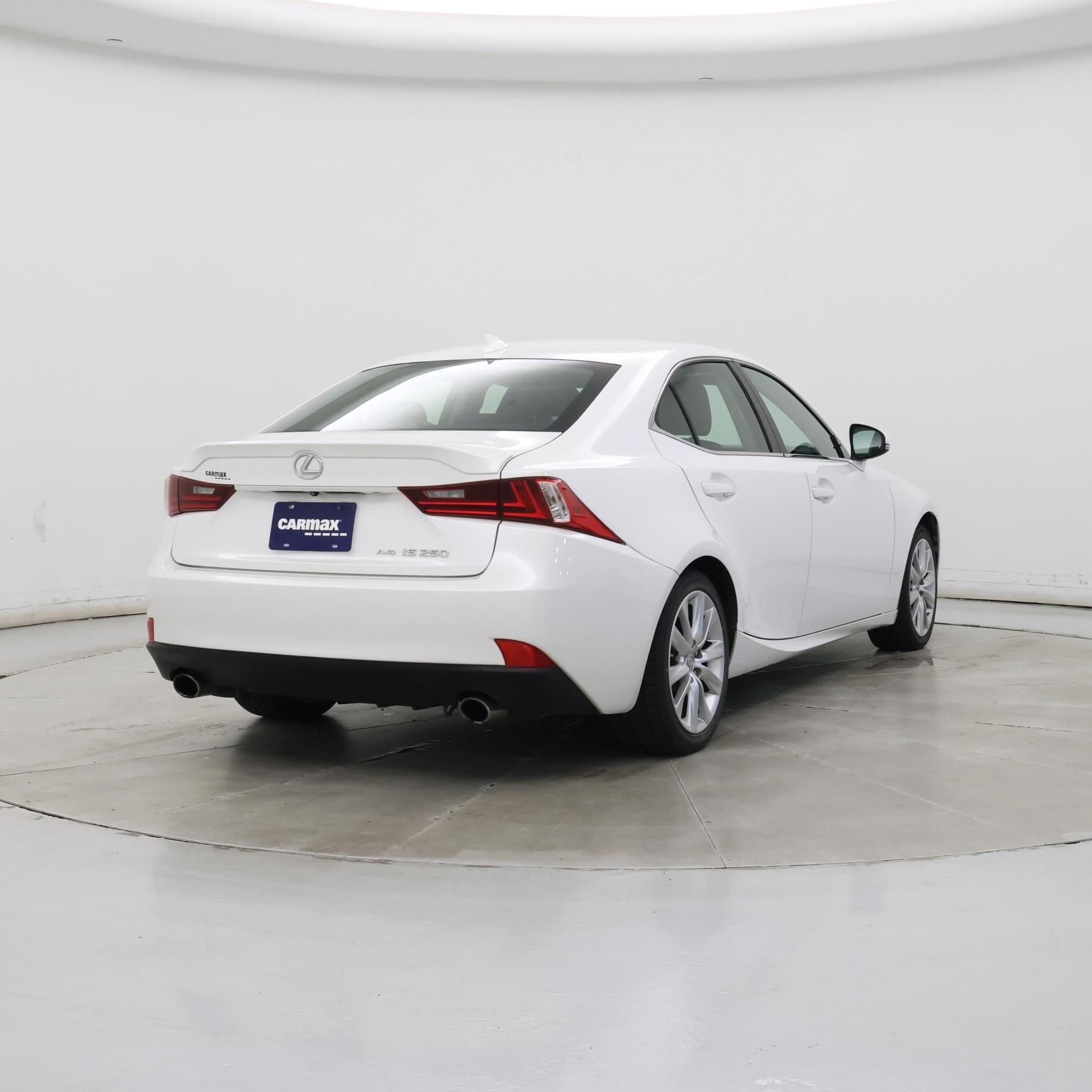 Thumbnail: 2015 Lexus IS - 8