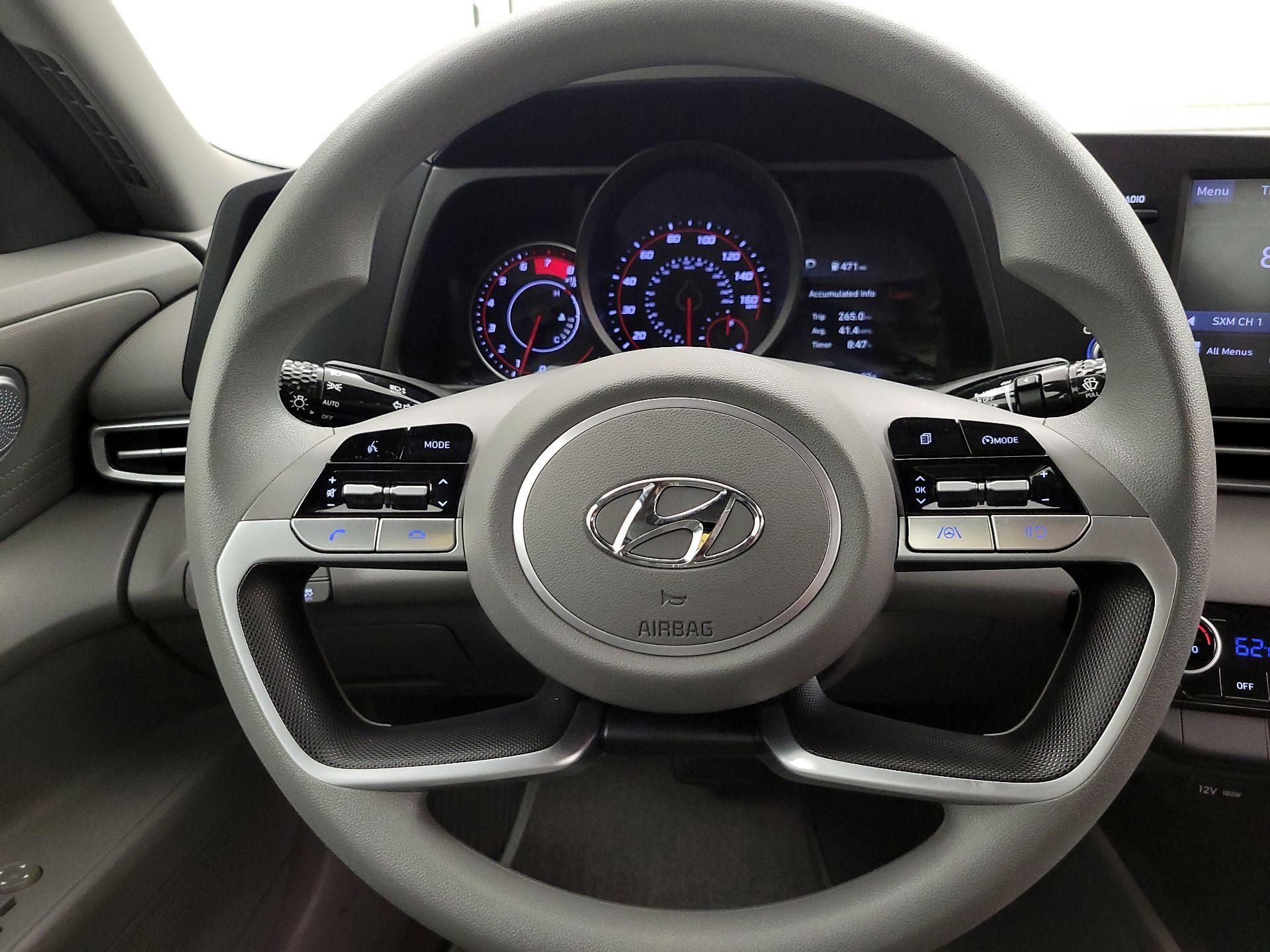 Thumbnail: 2023 Hyundai Elantra - 10