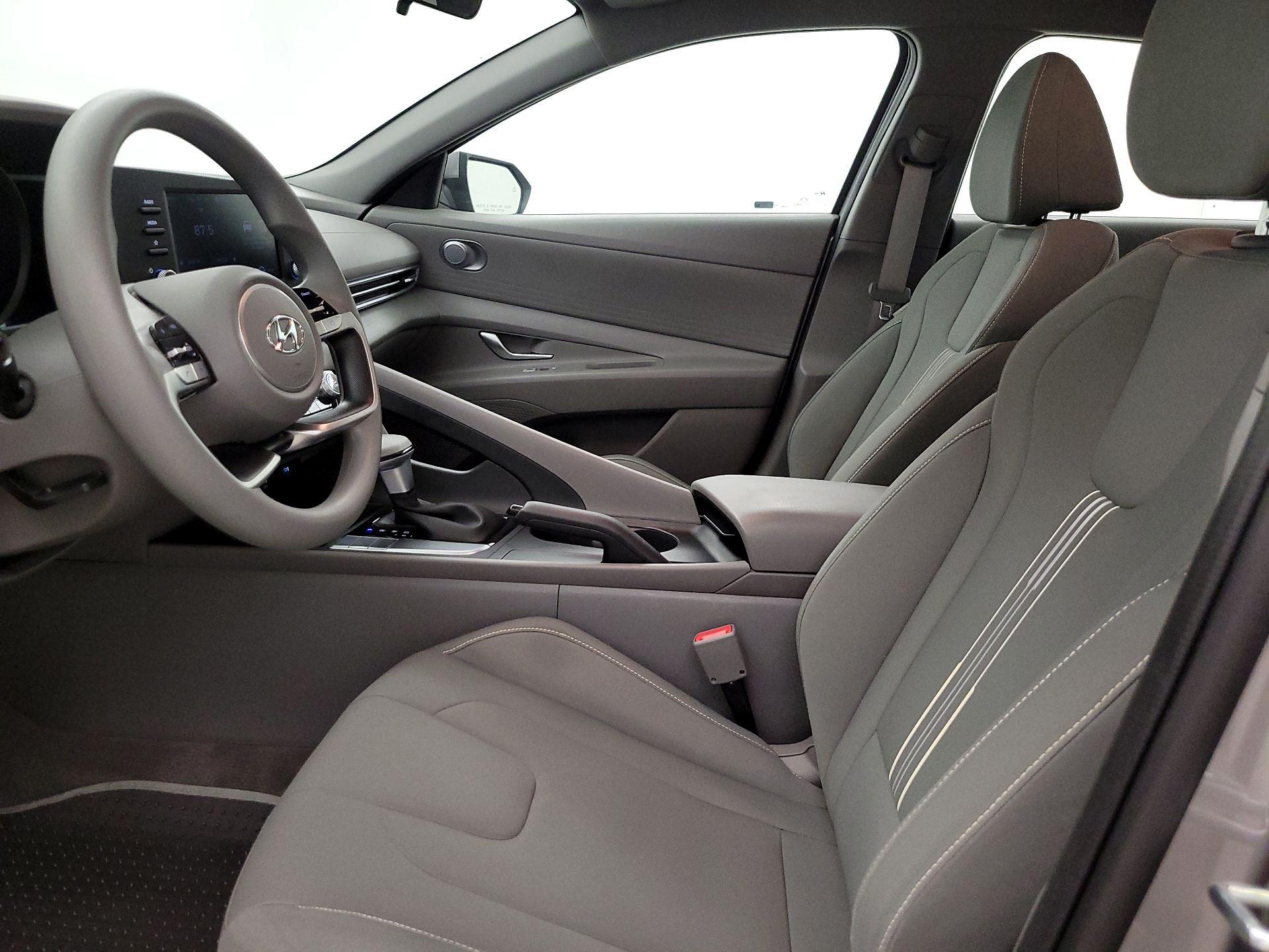 Thumbnail: 2023 Hyundai Elantra - 11