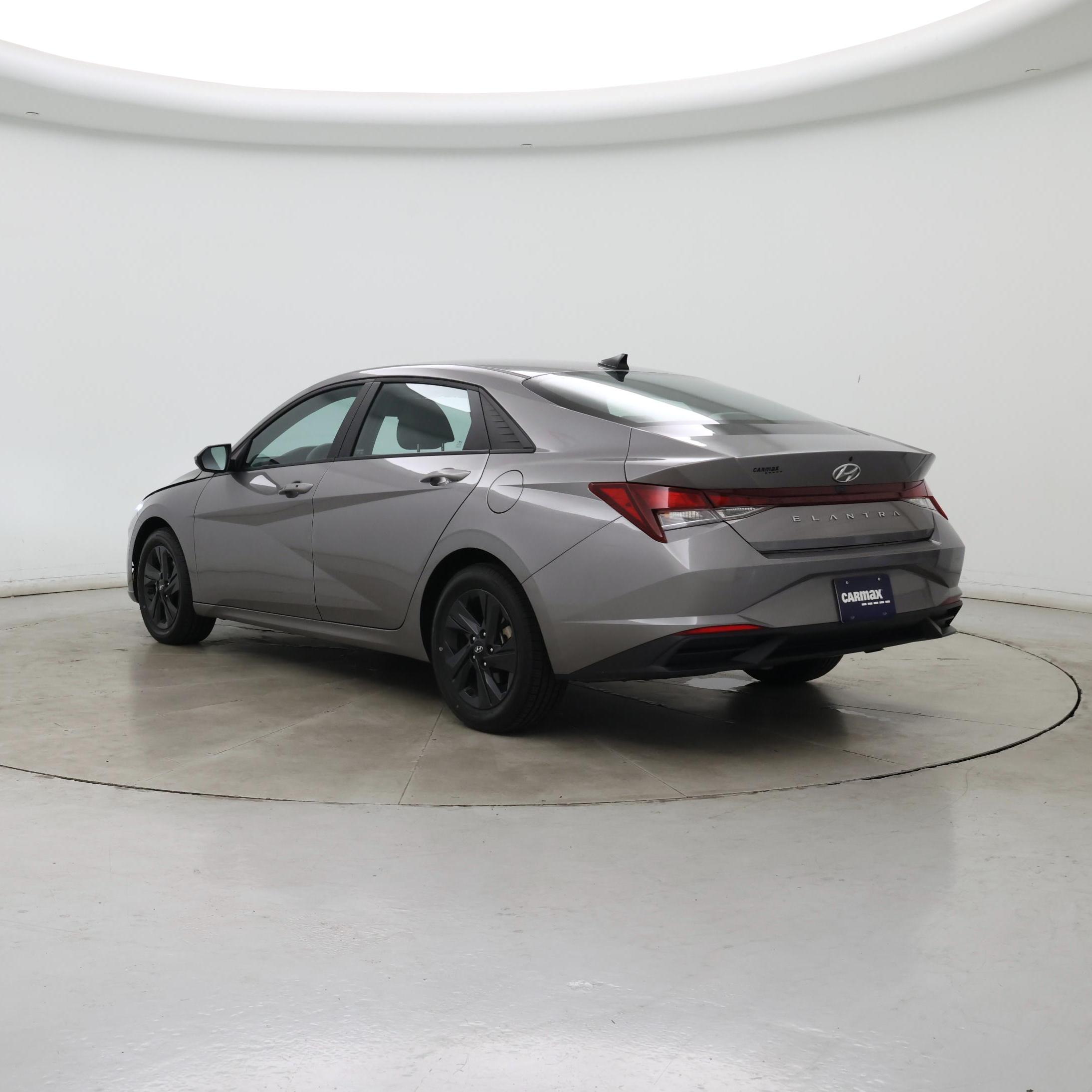 Thumbnail: 2023 Hyundai Elantra - 2