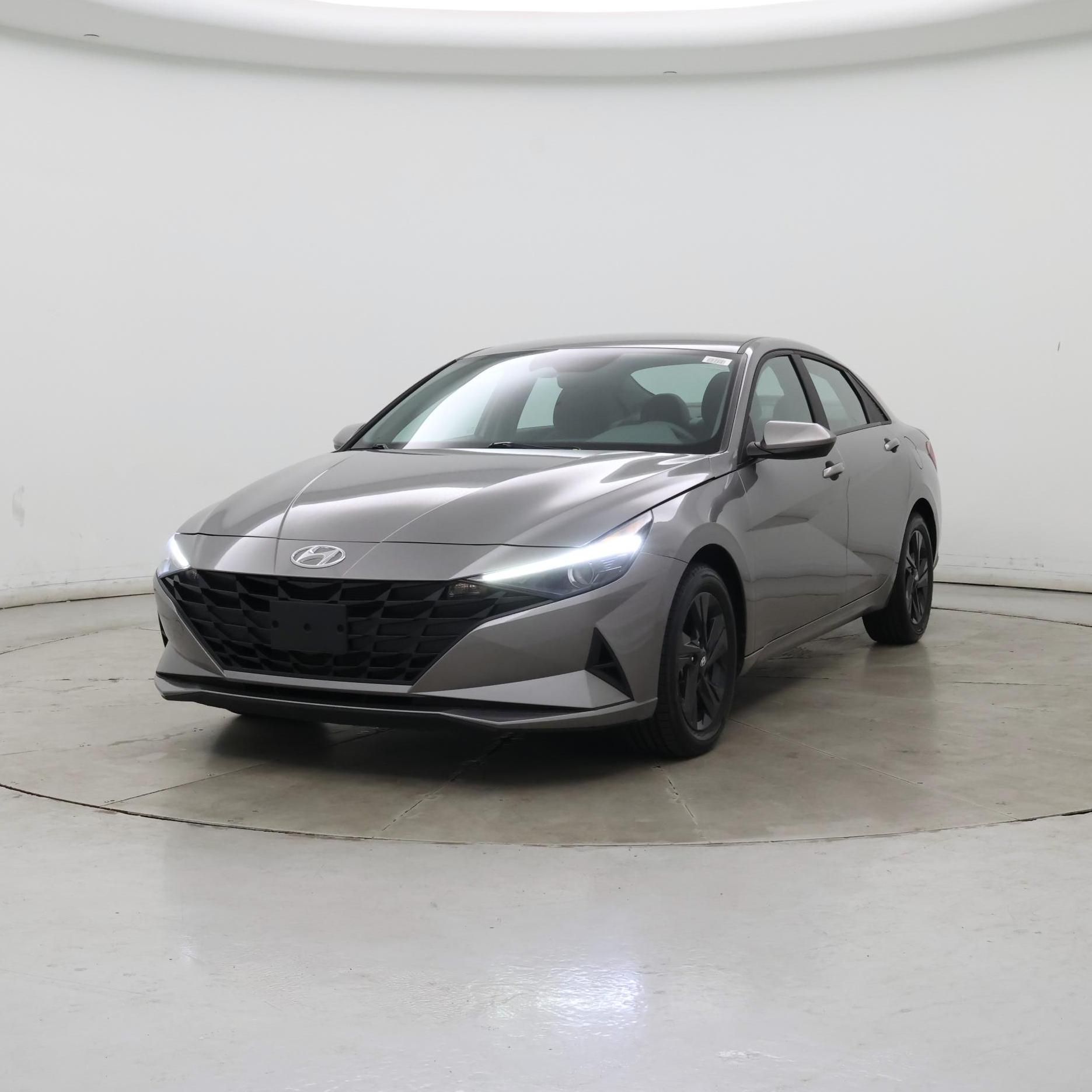 Thumbnail: 2023 Hyundai Elantra - 4