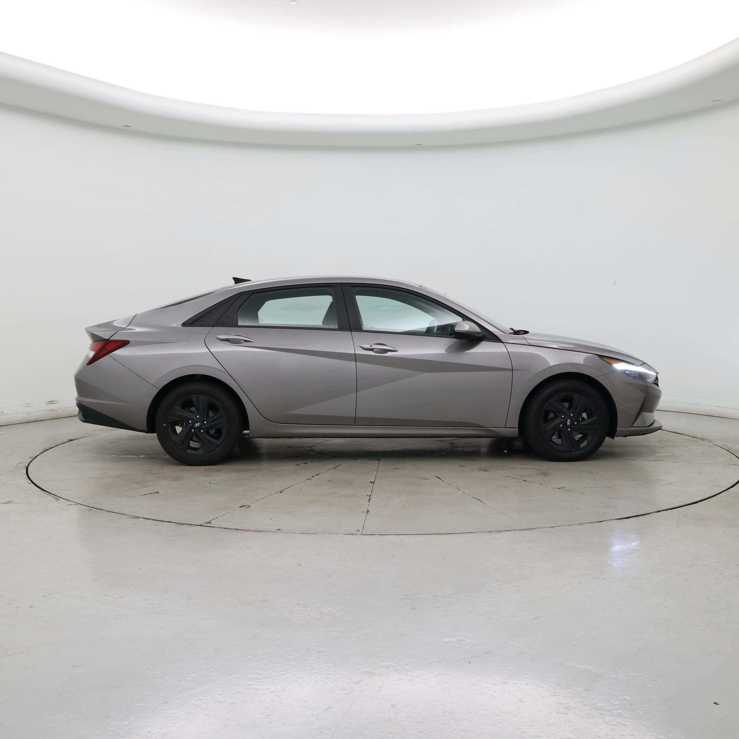 Thumbnail: 2023 Hyundai Elantra - 7