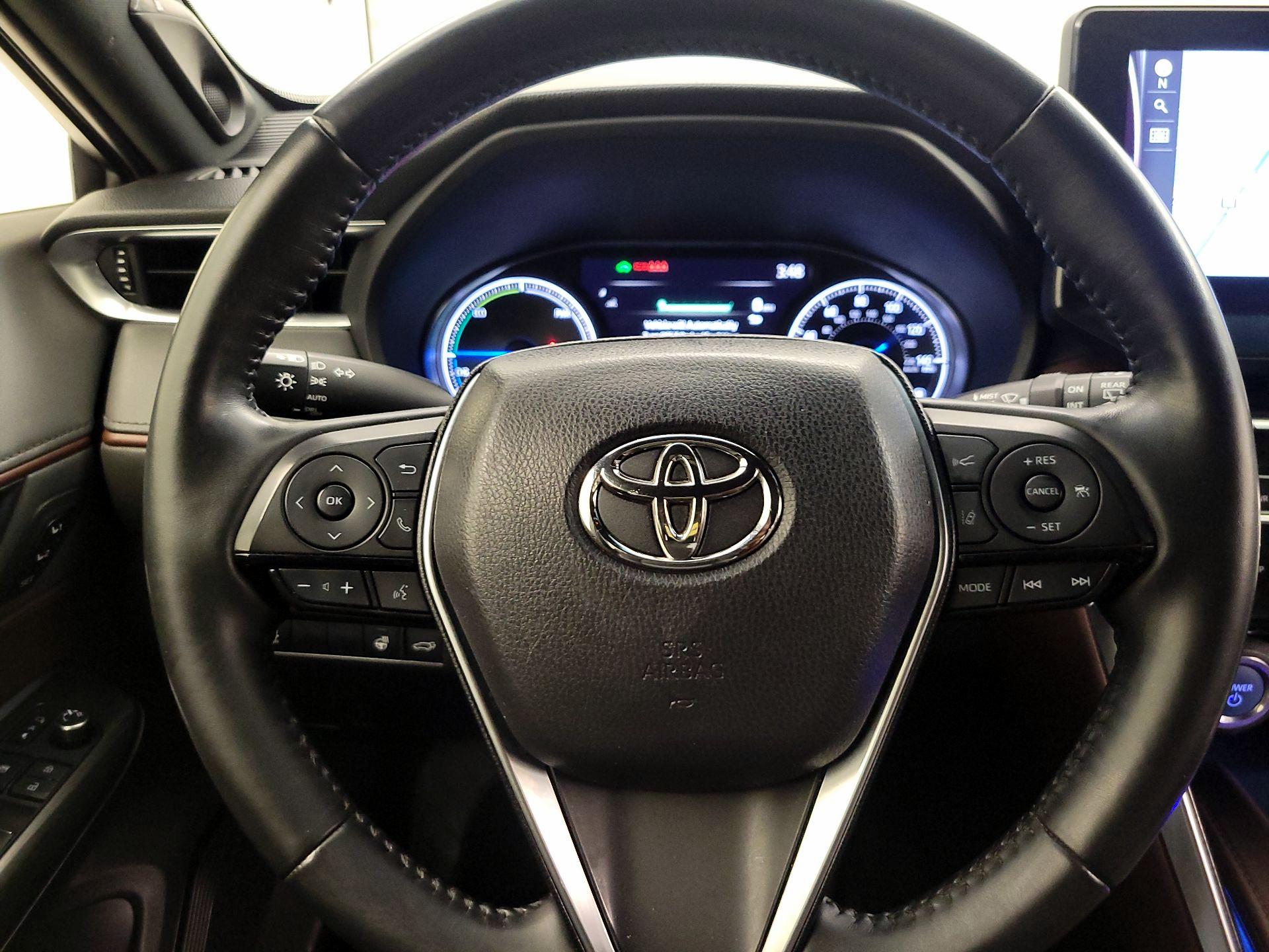Thumbnail: 2021 Toyota Venza - 10