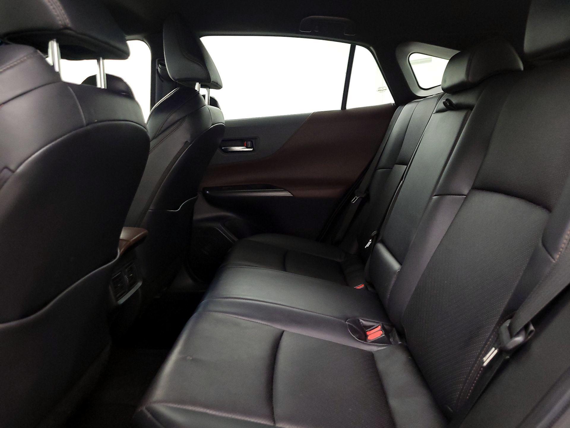 Thumbnail: 2021 Toyota Venza - 20