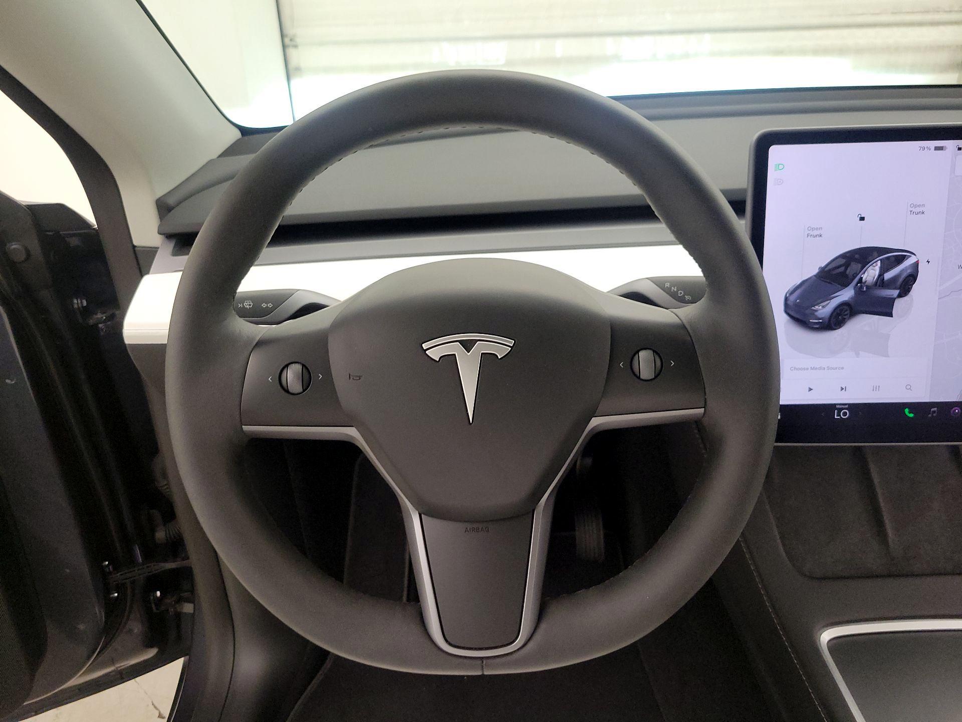 Thumbnail: 2023 Tesla Model Y - 10
