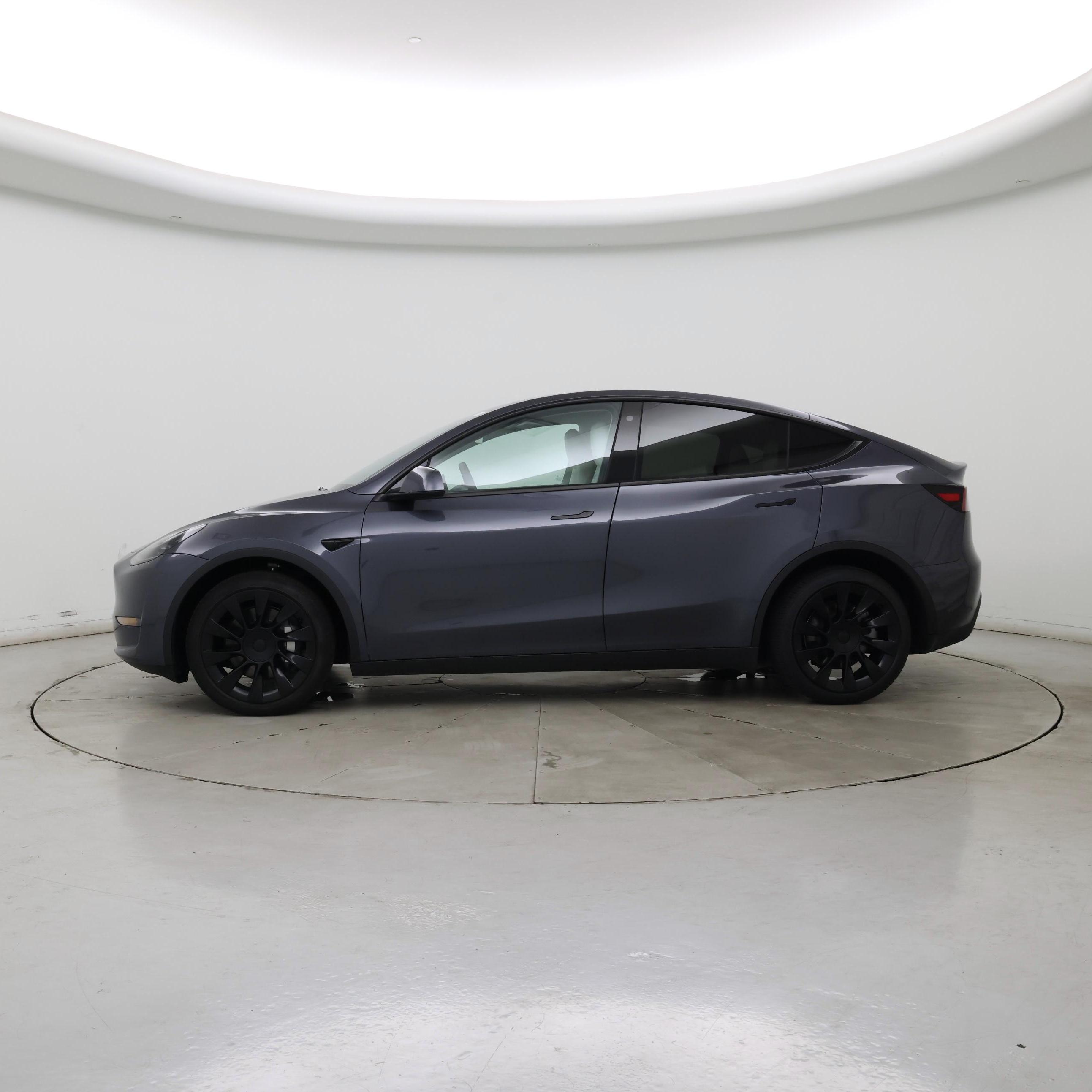 Thumbnail: 2023 Tesla Model Y - 3
