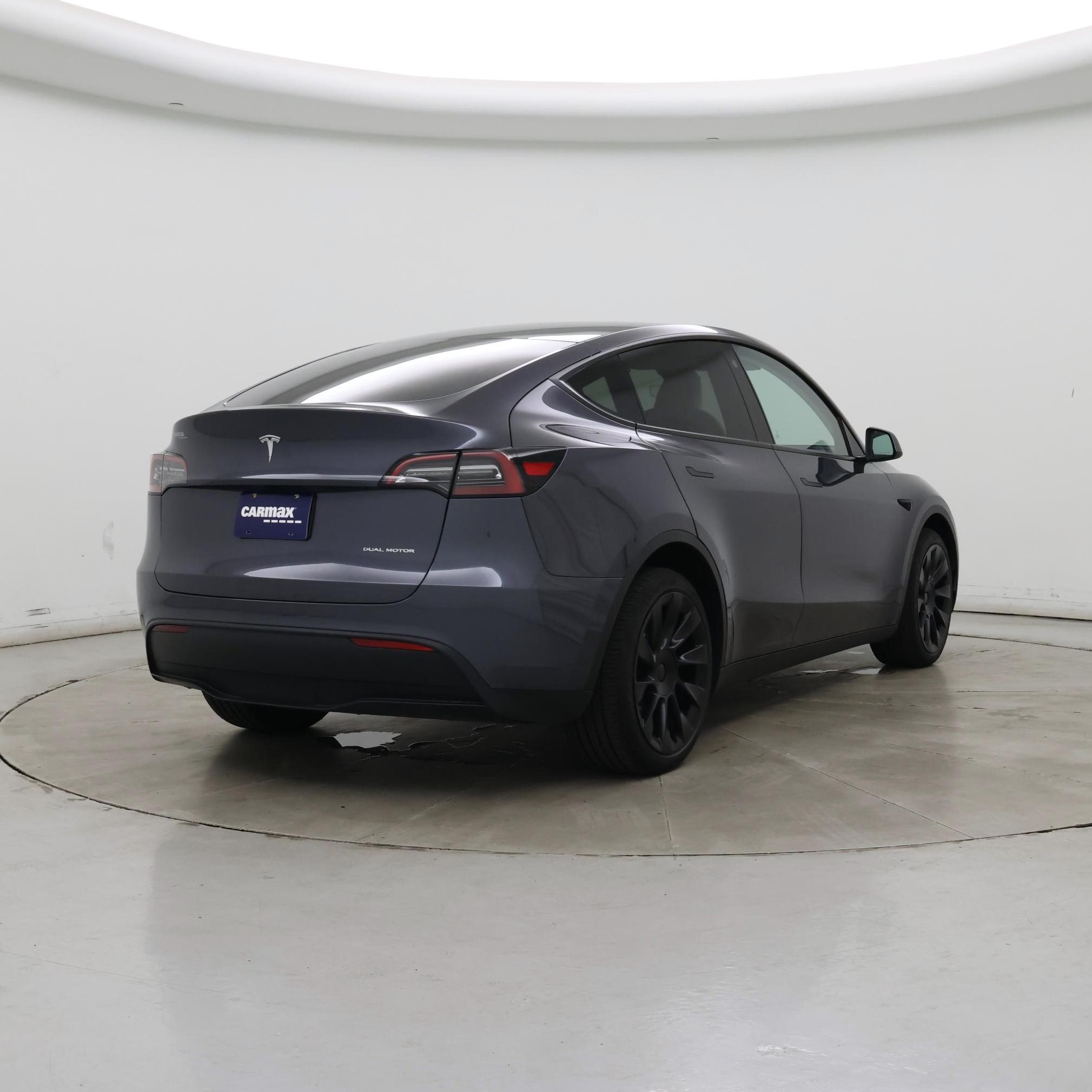 Thumbnail: 2023 Tesla Model Y - 8