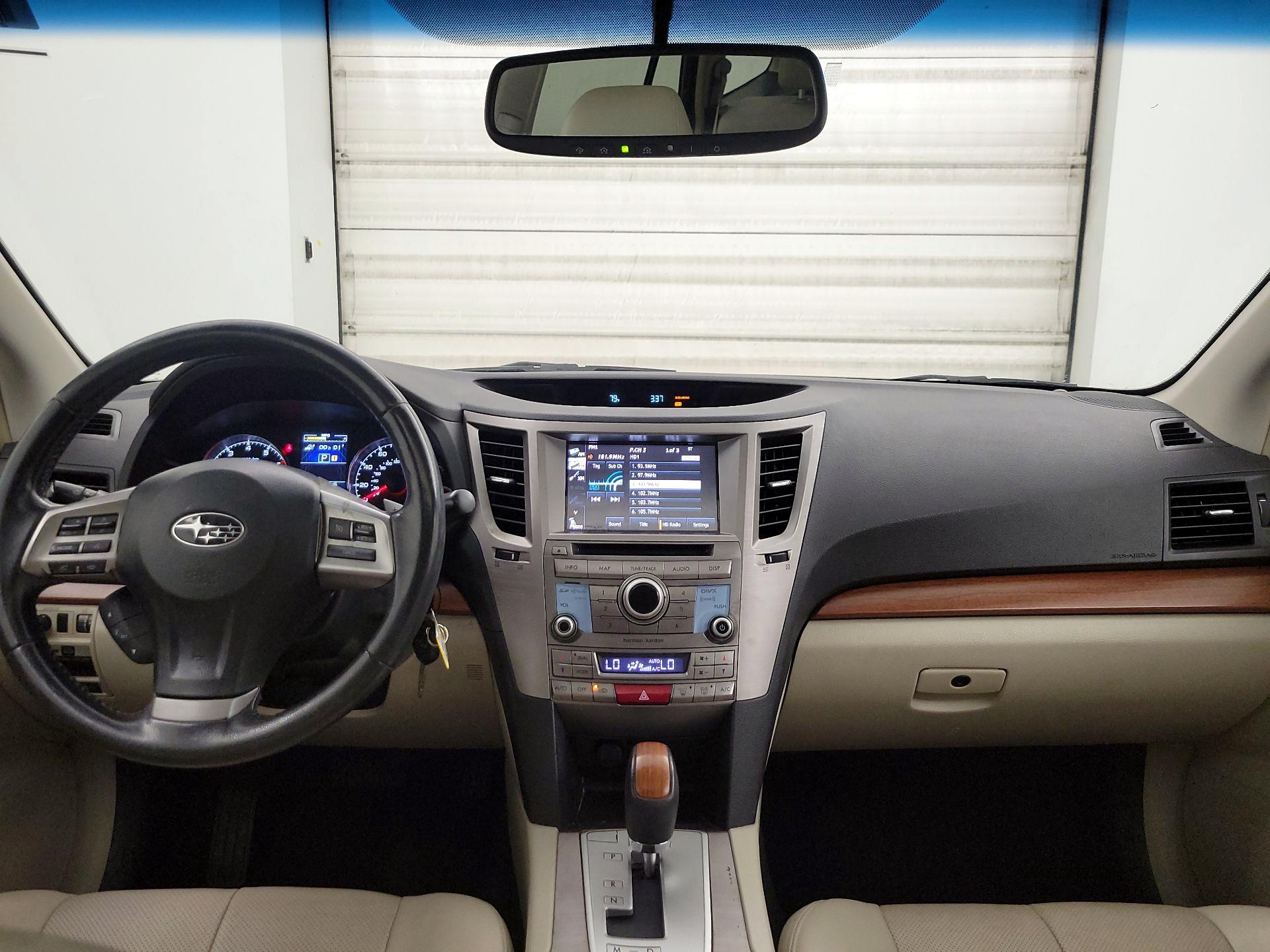 Thumbnail: 2014 Subaru Outback - 9