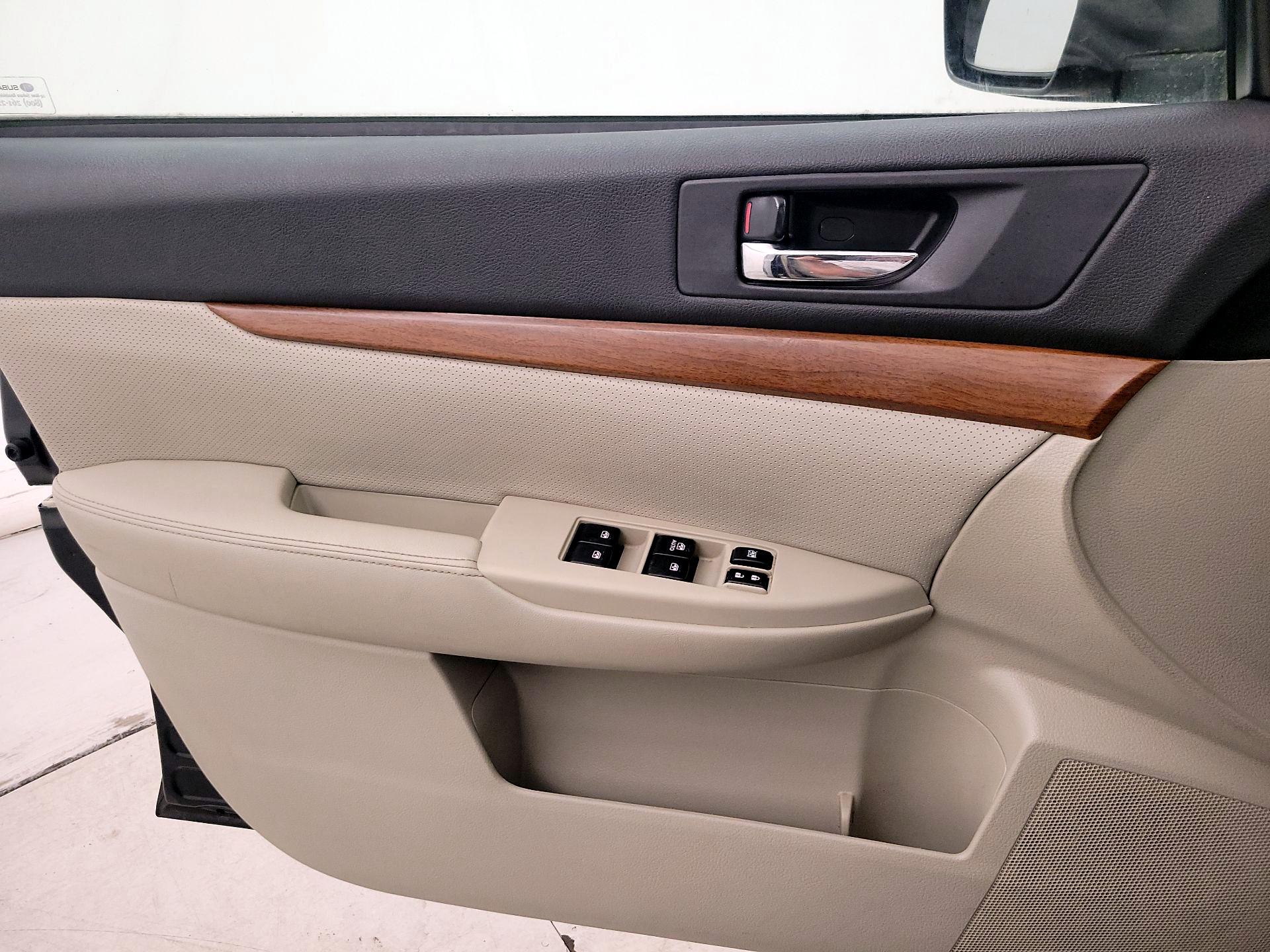 Thumbnail: 2014 Subaru Outback - 12