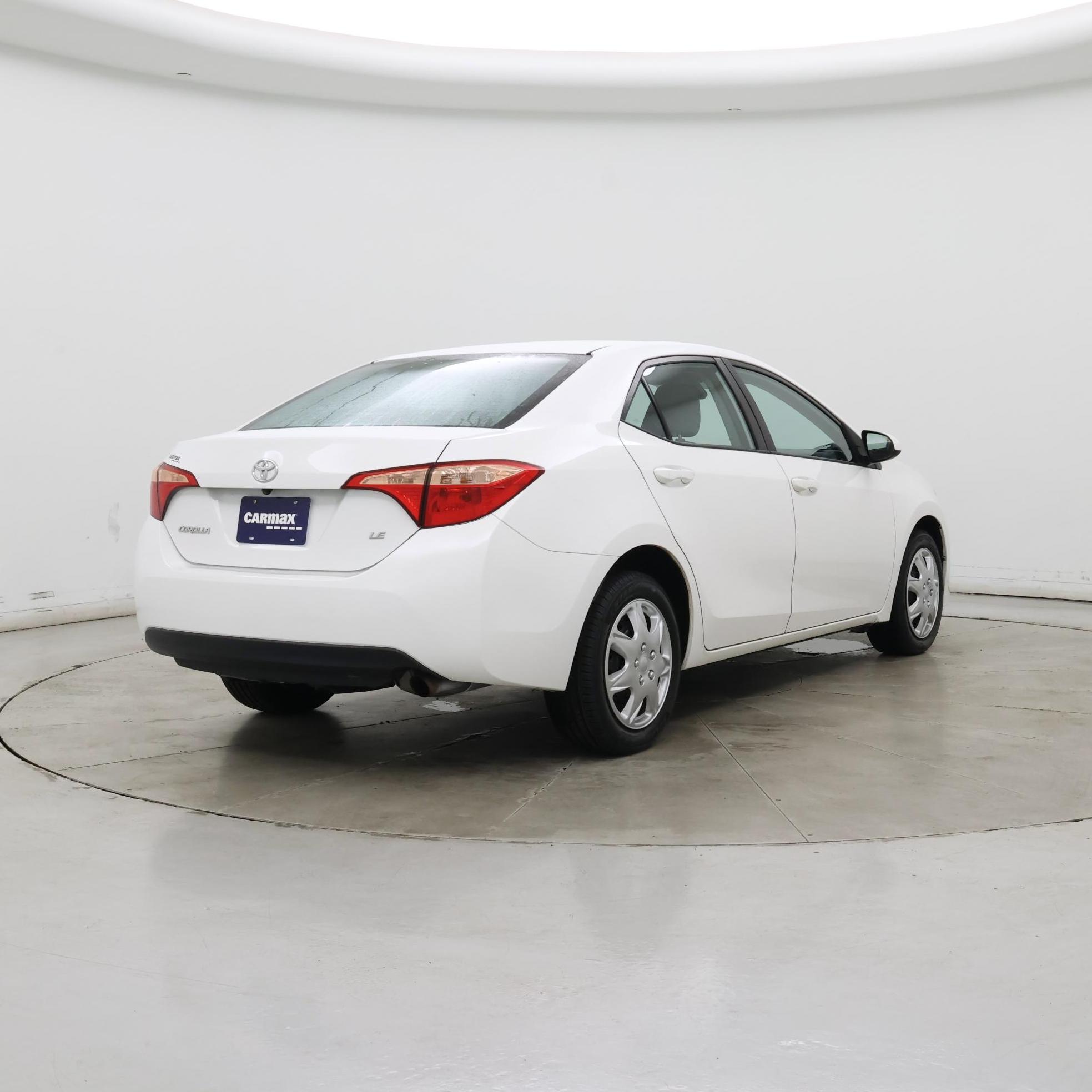 Thumbnail: 2017 Toyota Corolla - 8