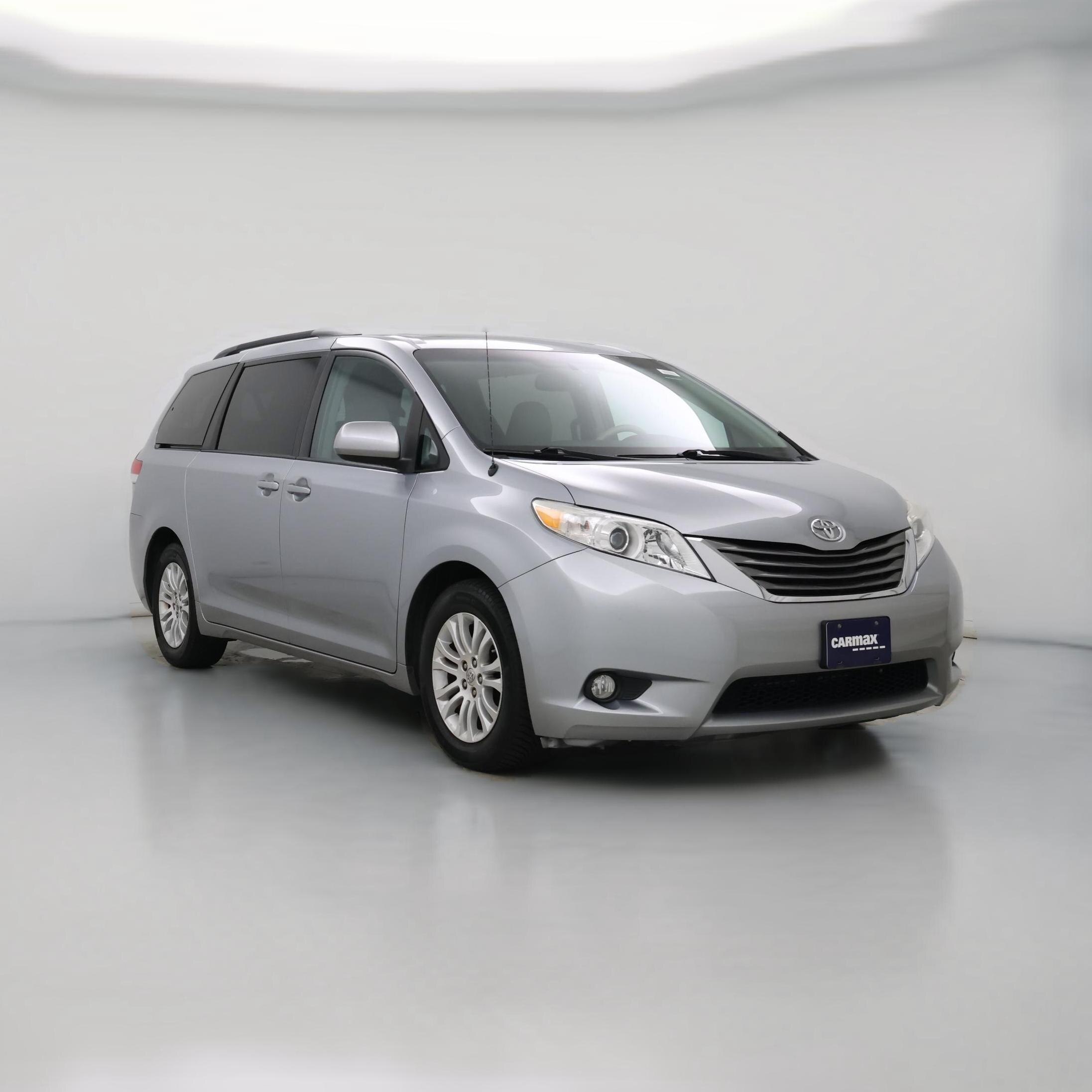 Thumbnail: 2014 Toyota Sienna - 1