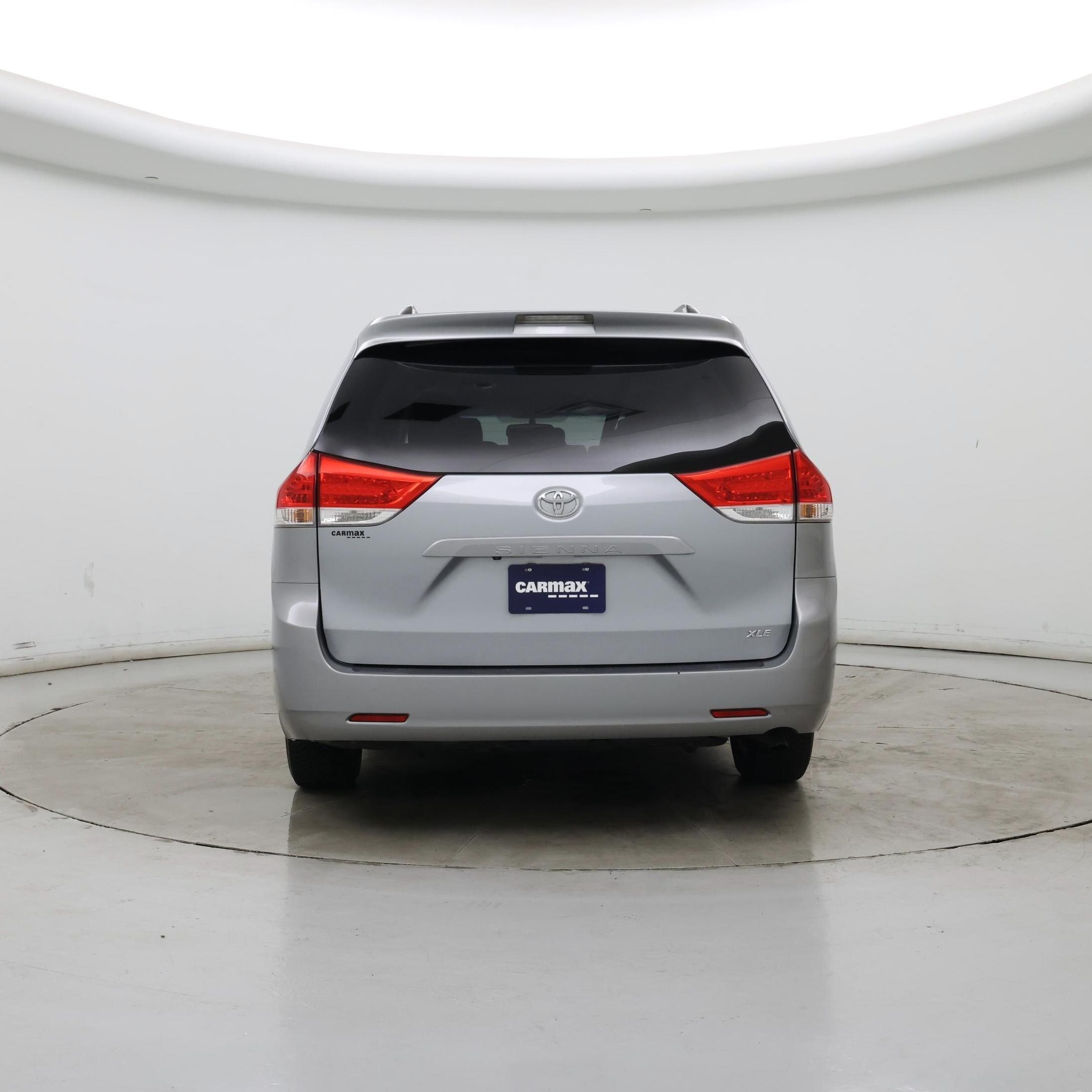Thumbnail: 2014 Toyota Sienna - 6