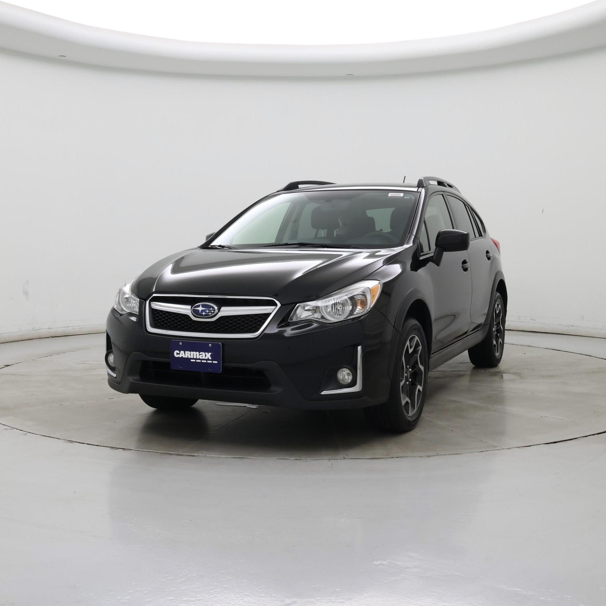 Thumbnail: 2017 Subaru Crosstrek - 4
