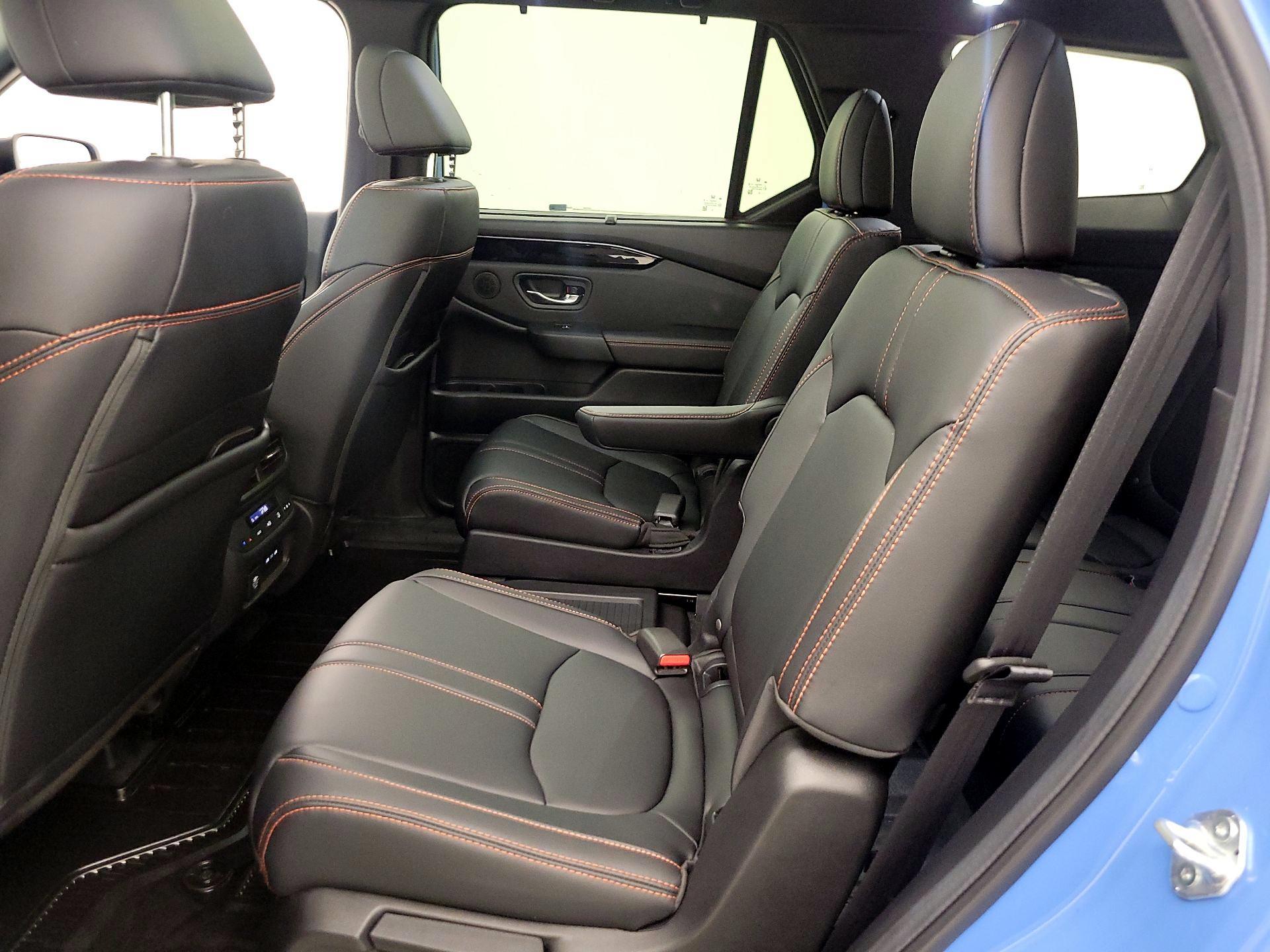 Thumbnail: 2025 Honda Pilot - 20
