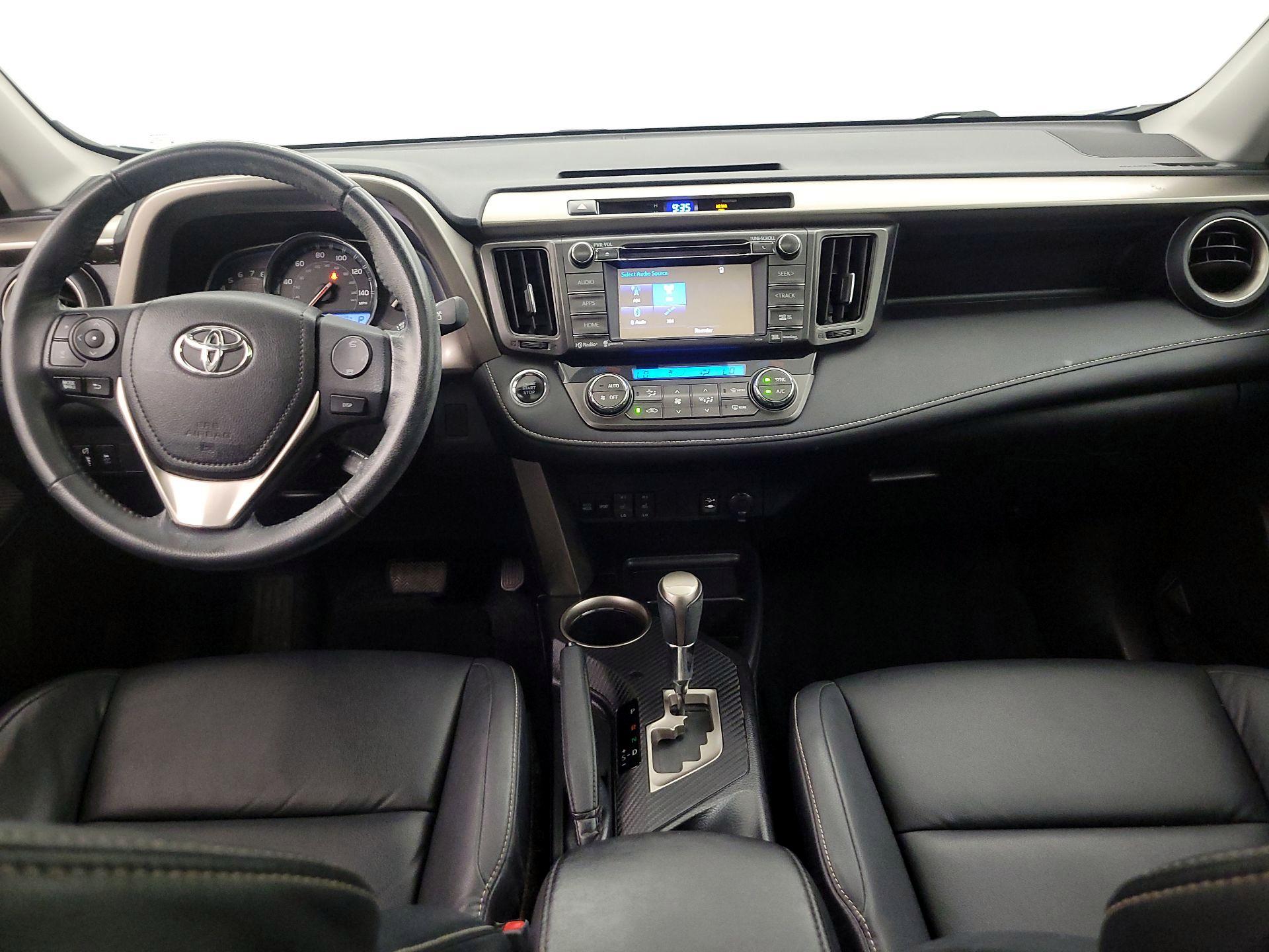 Thumbnail: 2015 Toyota RAV4 - 9
