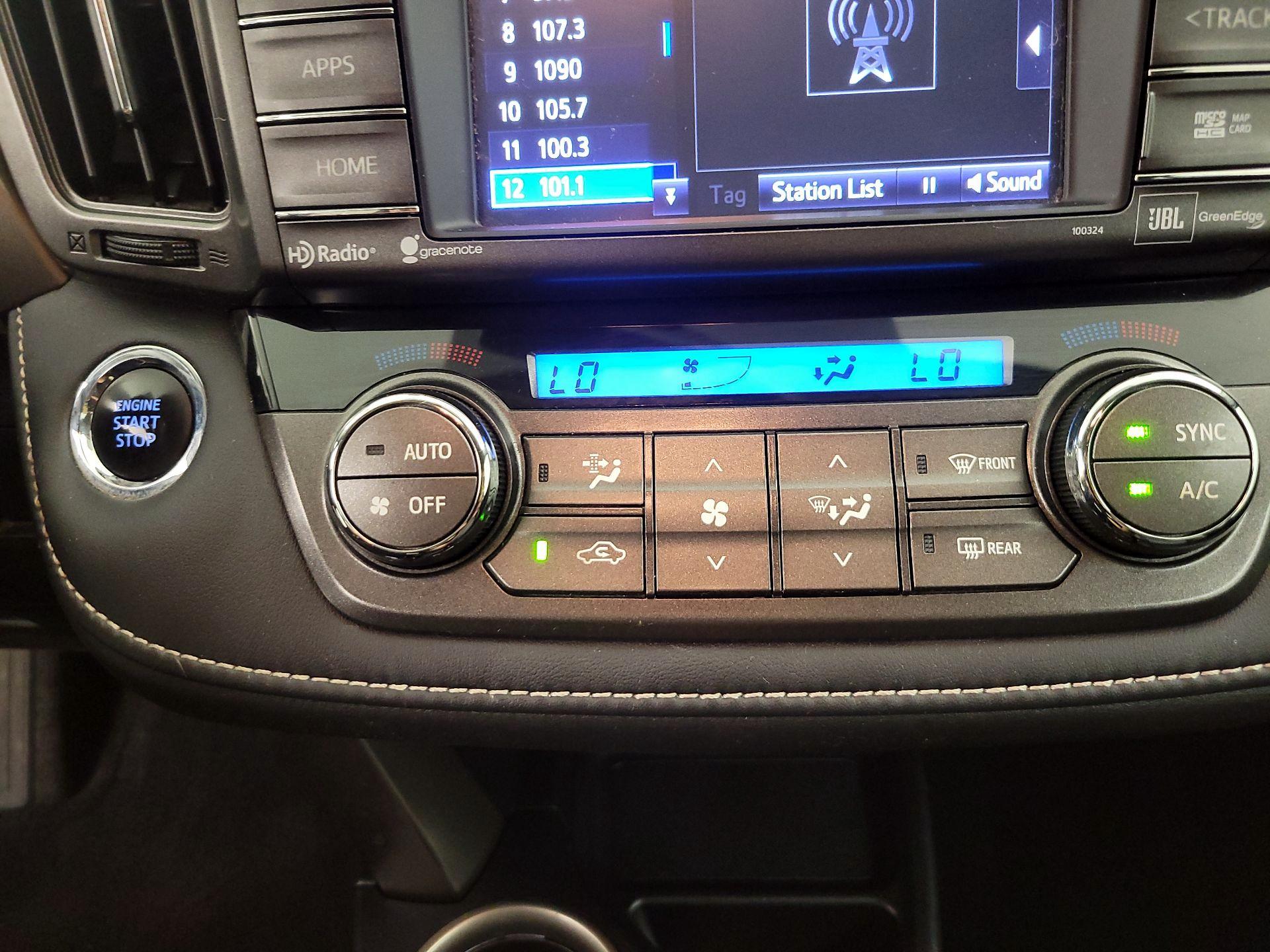 Thumbnail: 2015 Toyota RAV4 - 16
