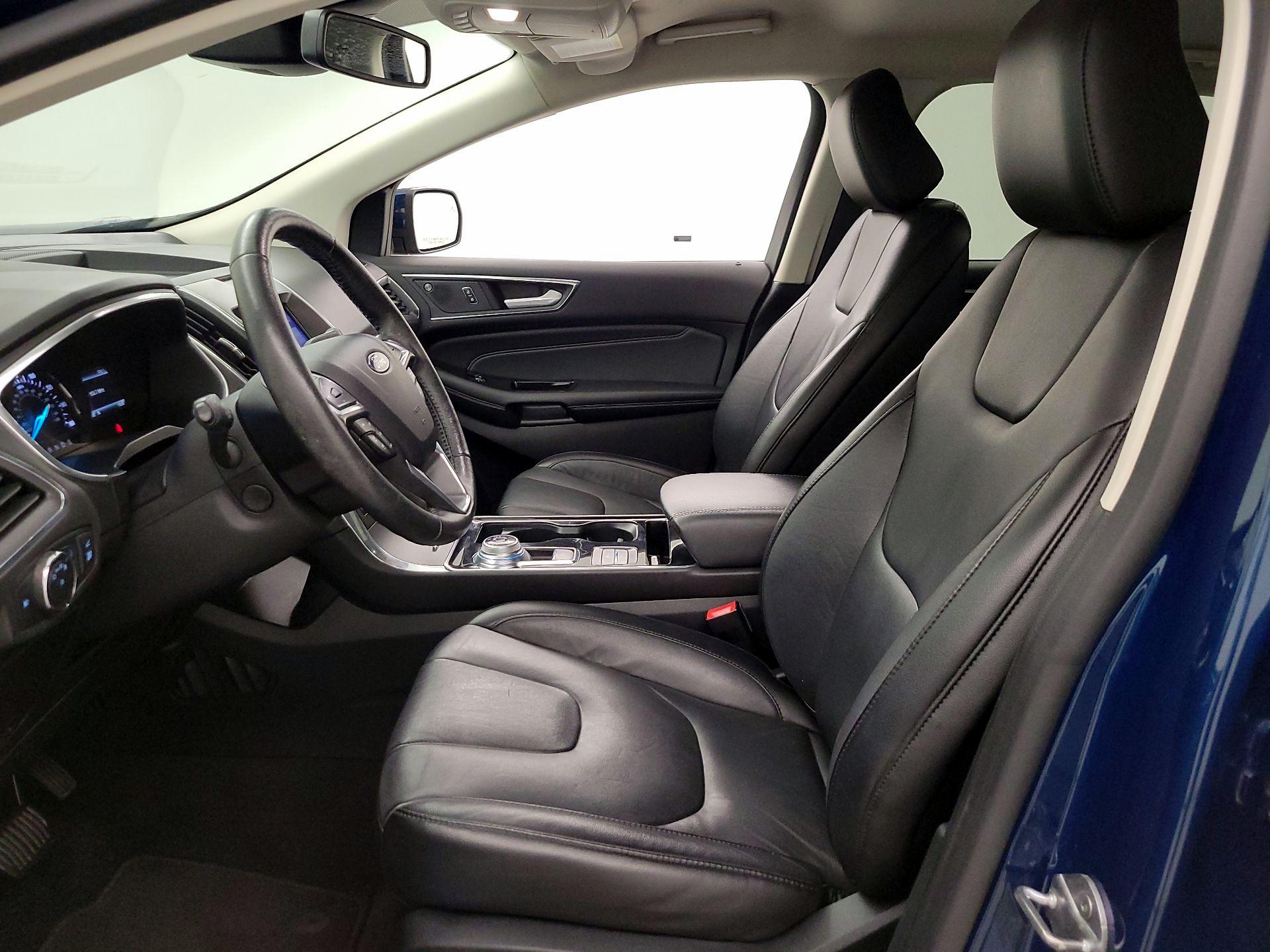 Thumbnail: 2020 Ford Edge - 11
