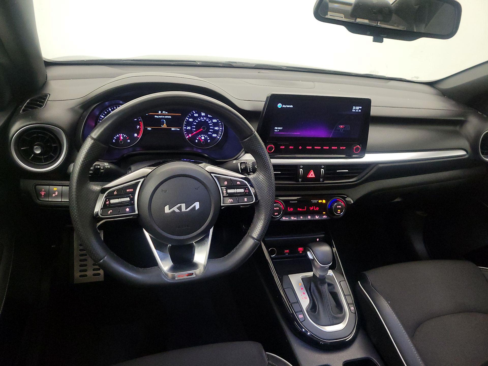 Thumbnail: 2022 Kia Forte - 10