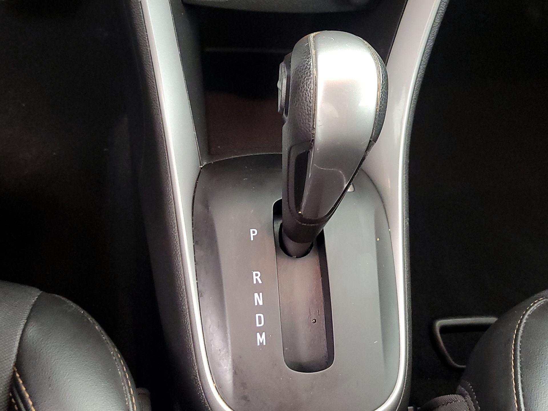 Thumbnail: 2021 Chevrolet Trax - 17