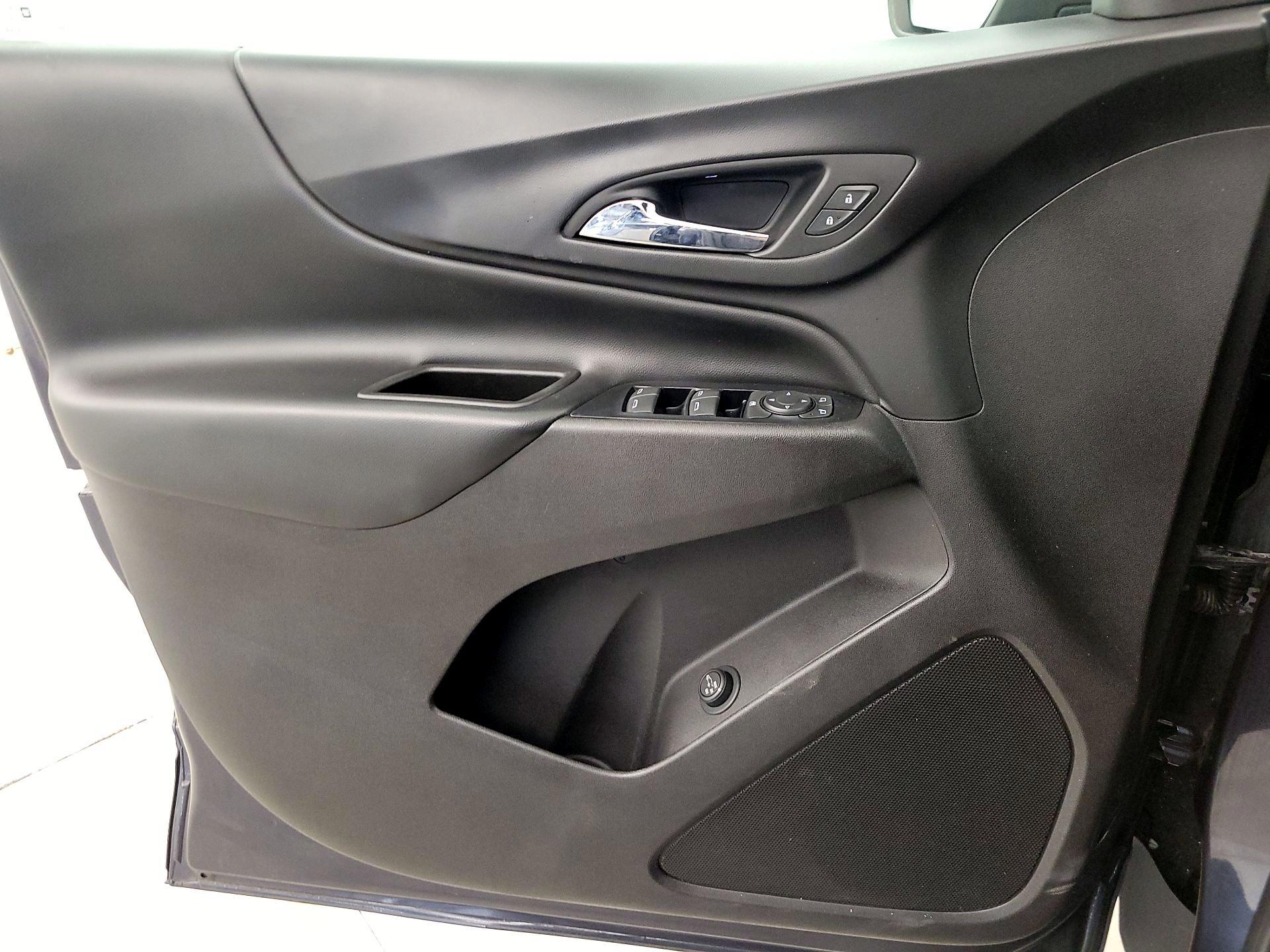 Thumbnail: 2019 Chevrolet Equinox - 12