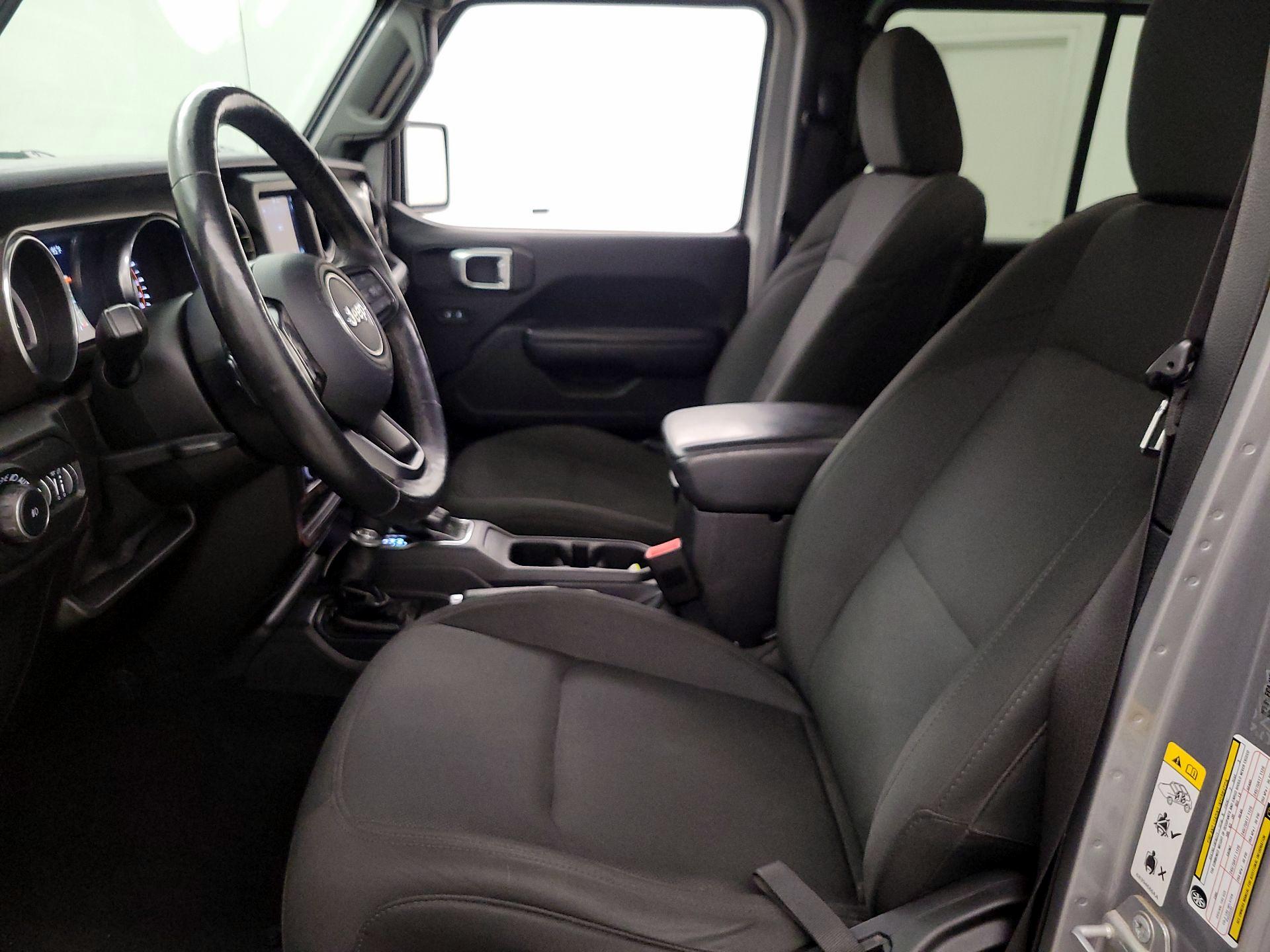 Thumbnail: 2019 Jeep Wrangler - 11