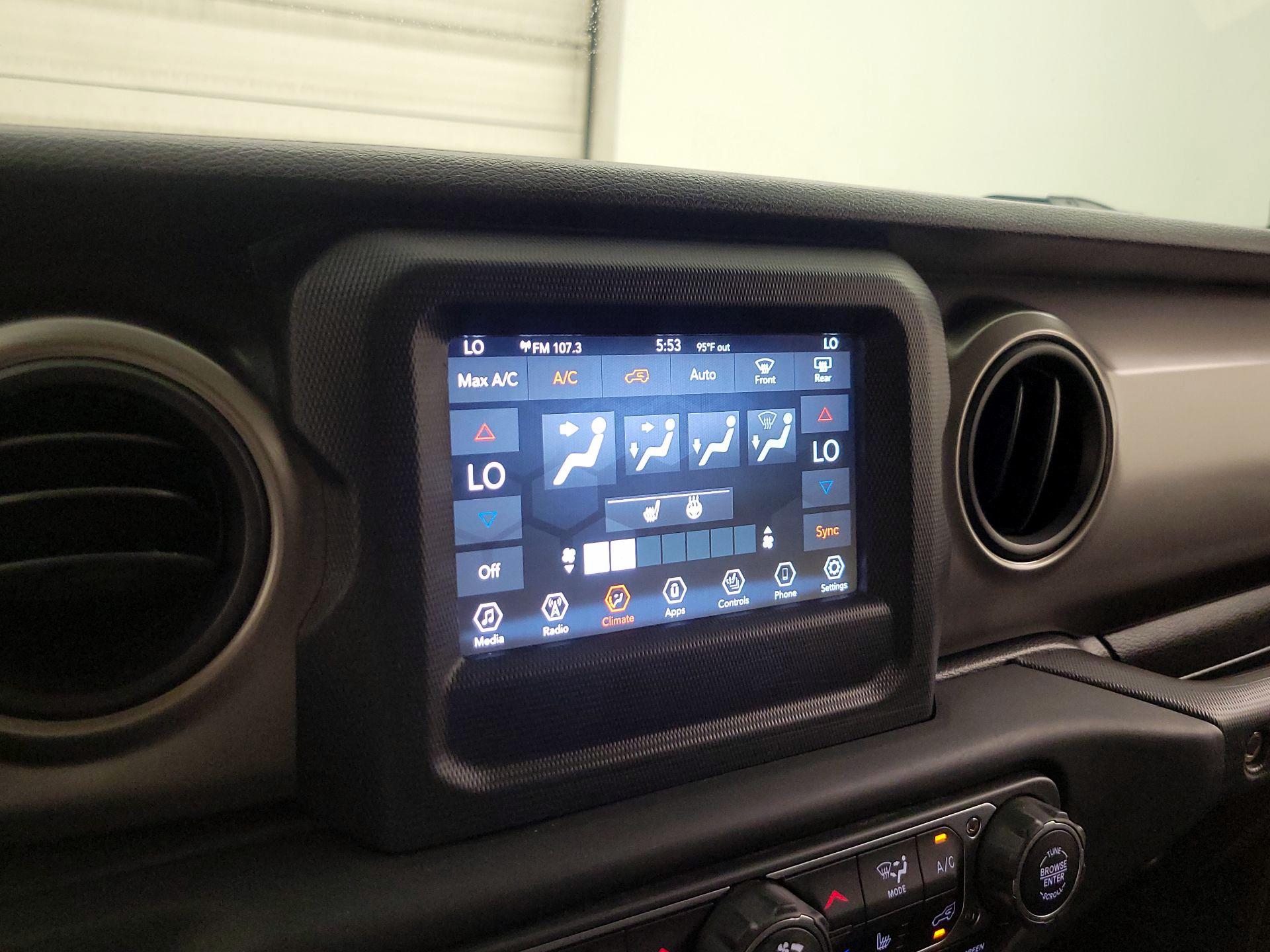 Thumbnail: 2019 Jeep Wrangler - 16