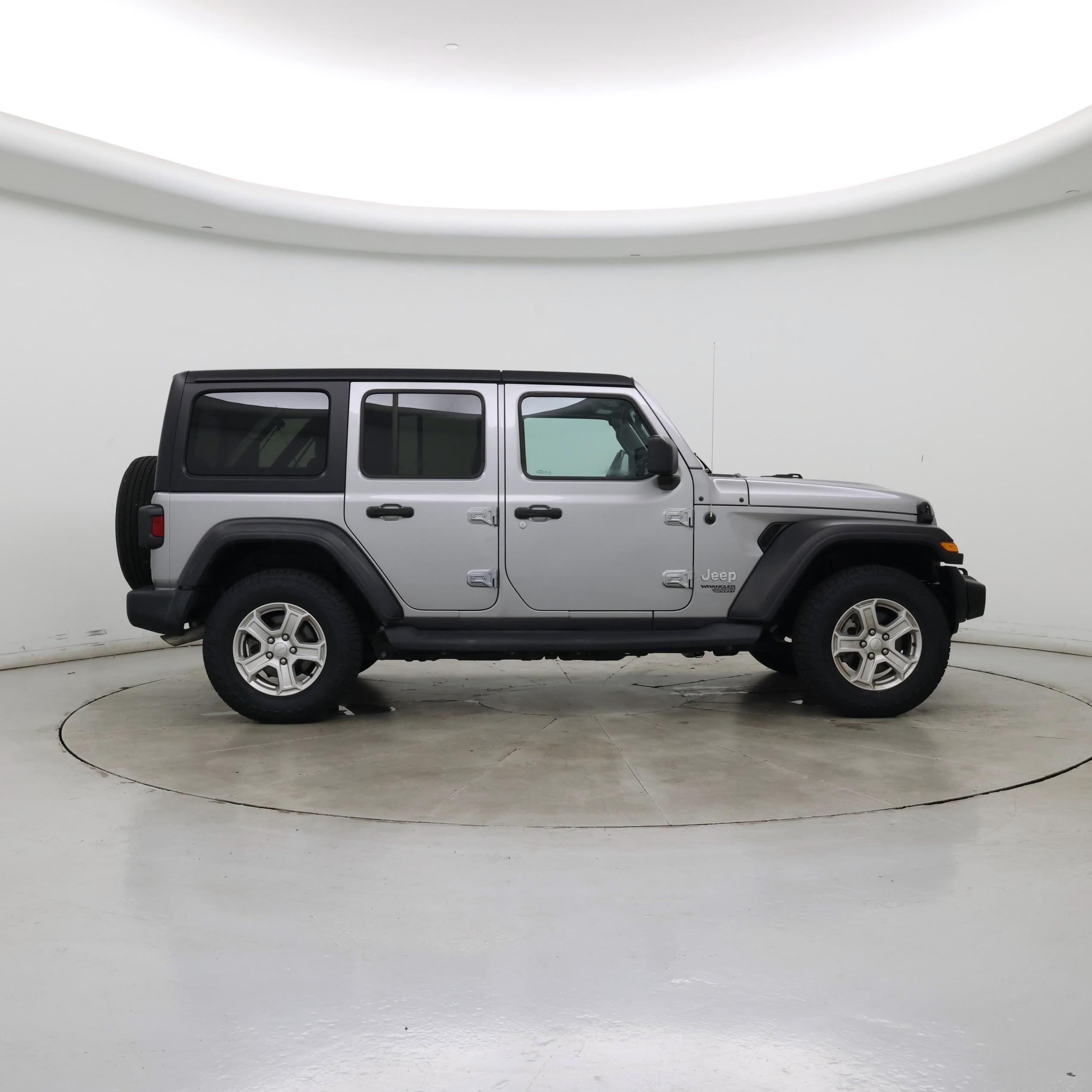 Thumbnail: 2019 Jeep Wrangler - 7