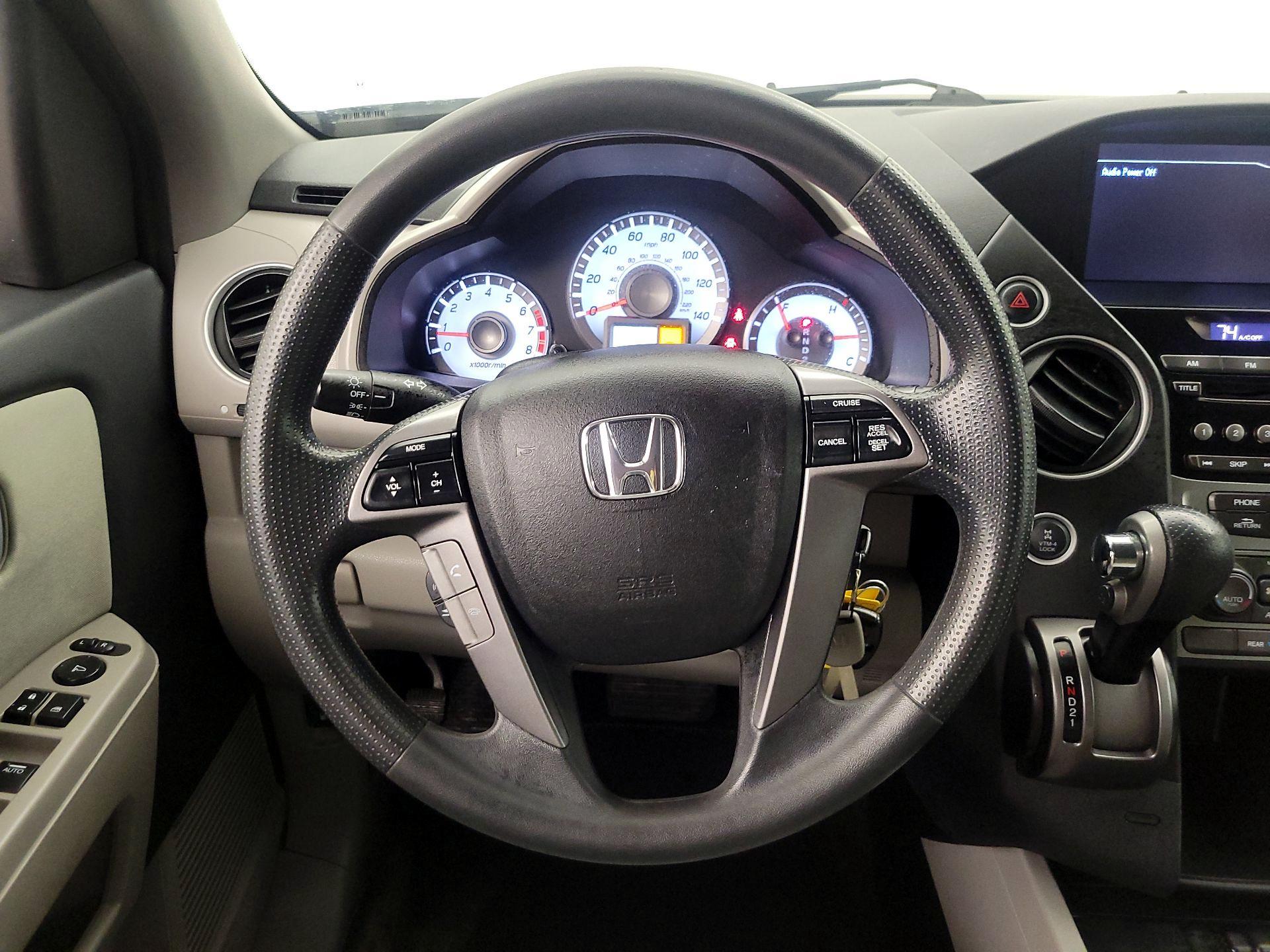 Thumbnail: 2015 Honda Pilot - 10