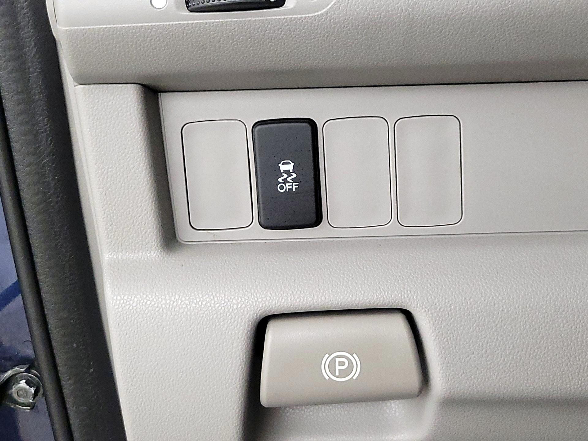 Thumbnail: 2015 Honda Pilot - 13