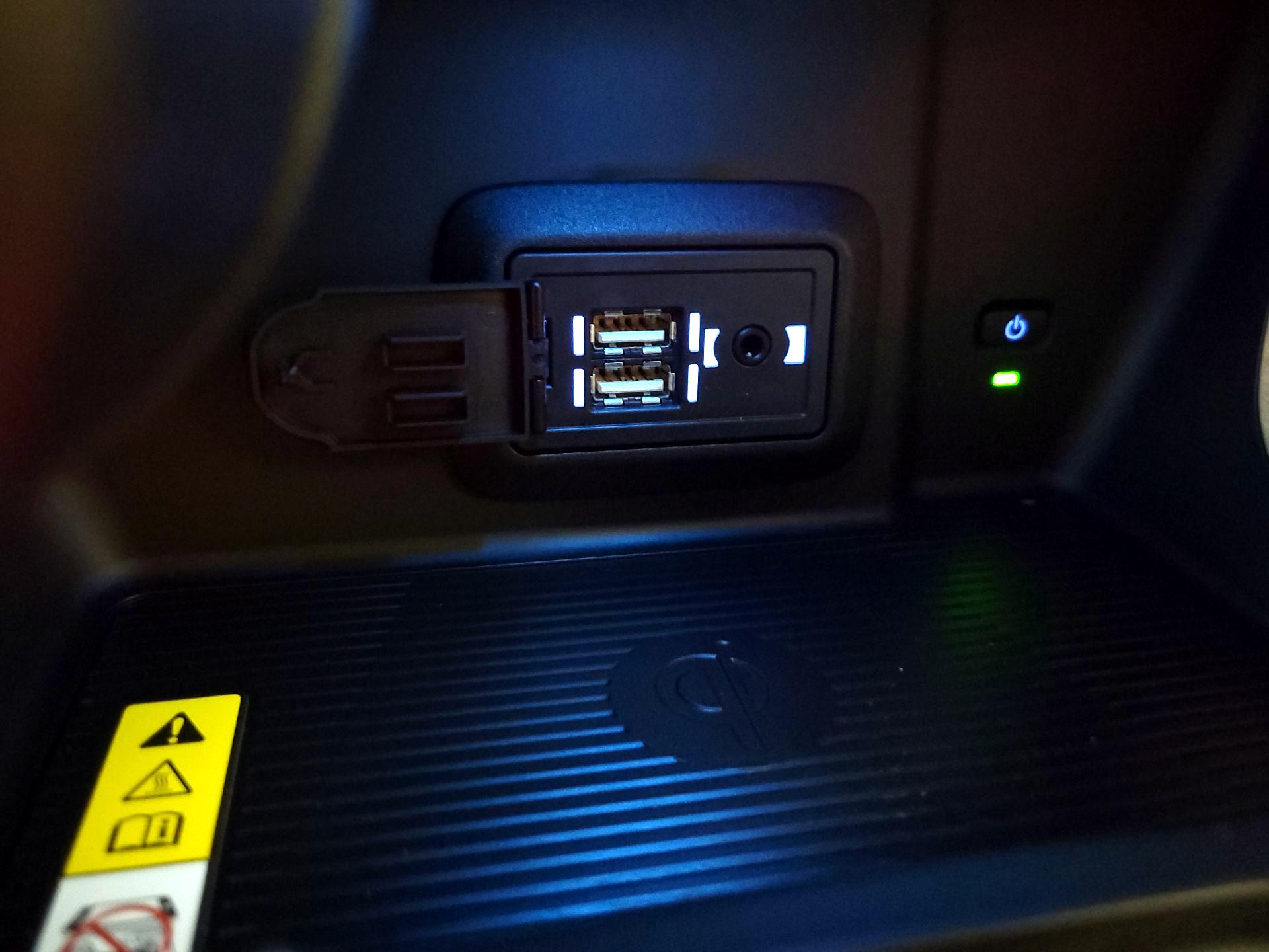 Thumbnail: 2021 Toyota Venza - 19