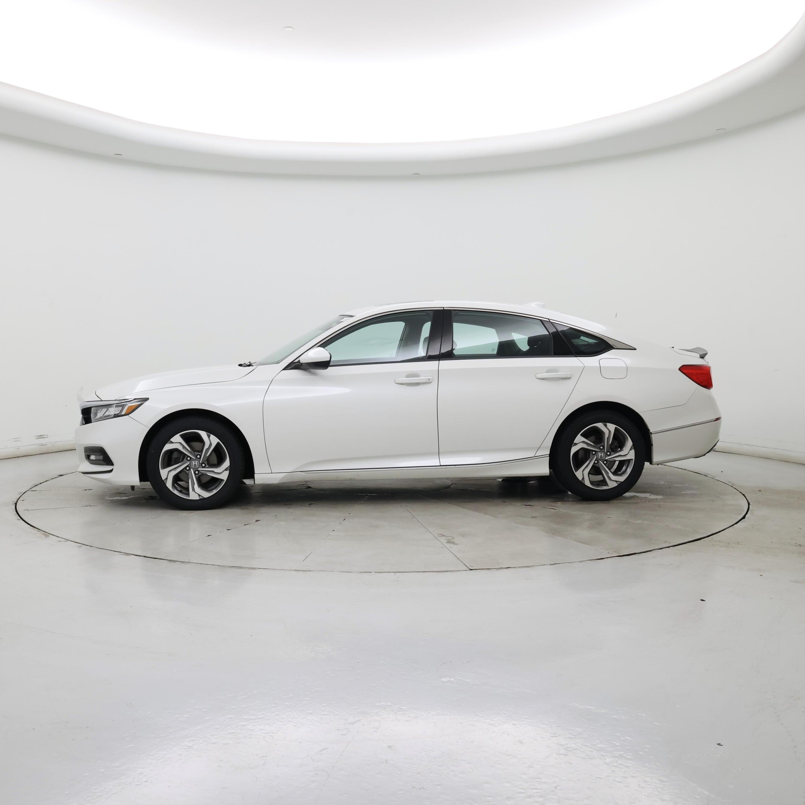 Thumbnail: 2020 Honda Accord - 3