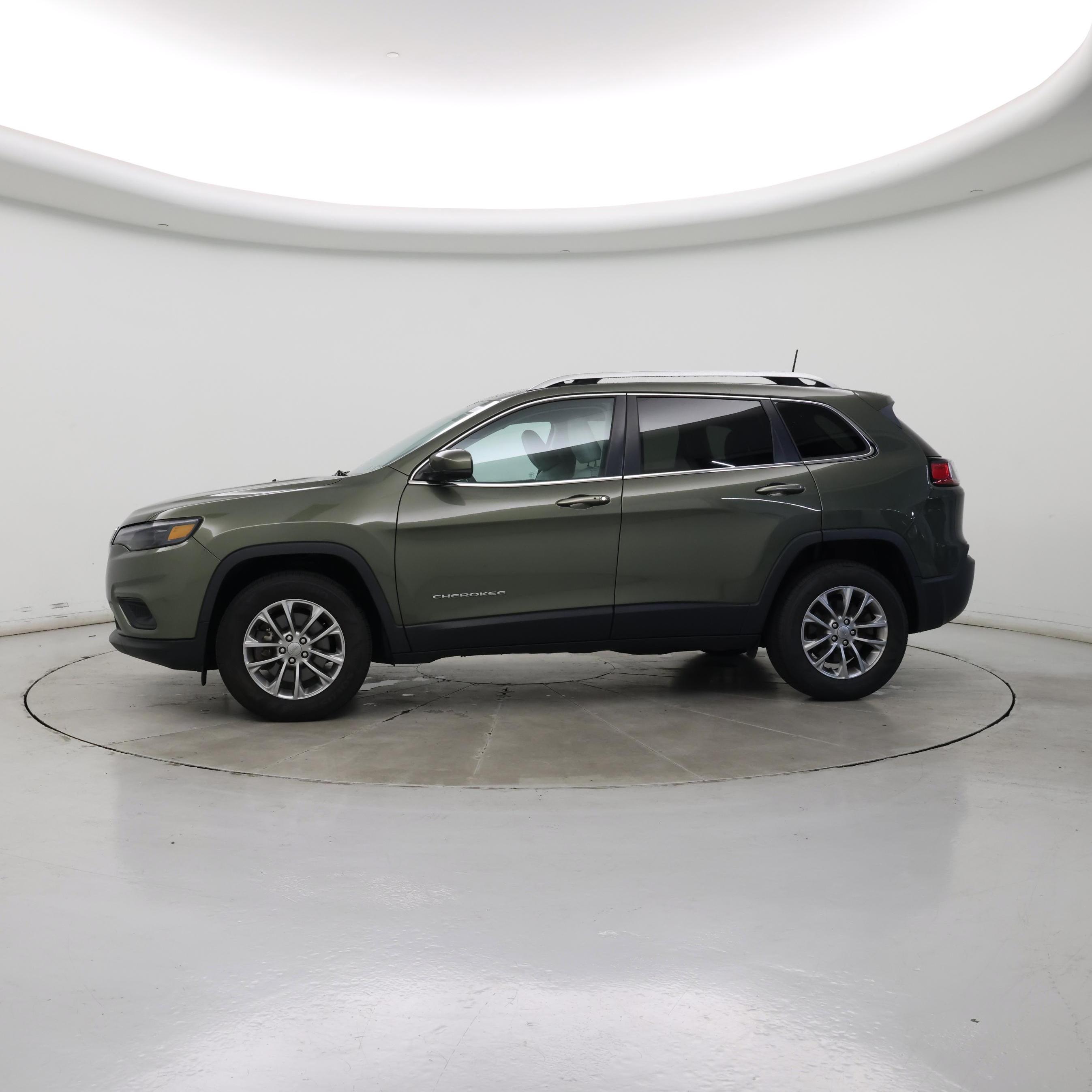 Thumbnail: 2020 Jeep Cherokee - 3