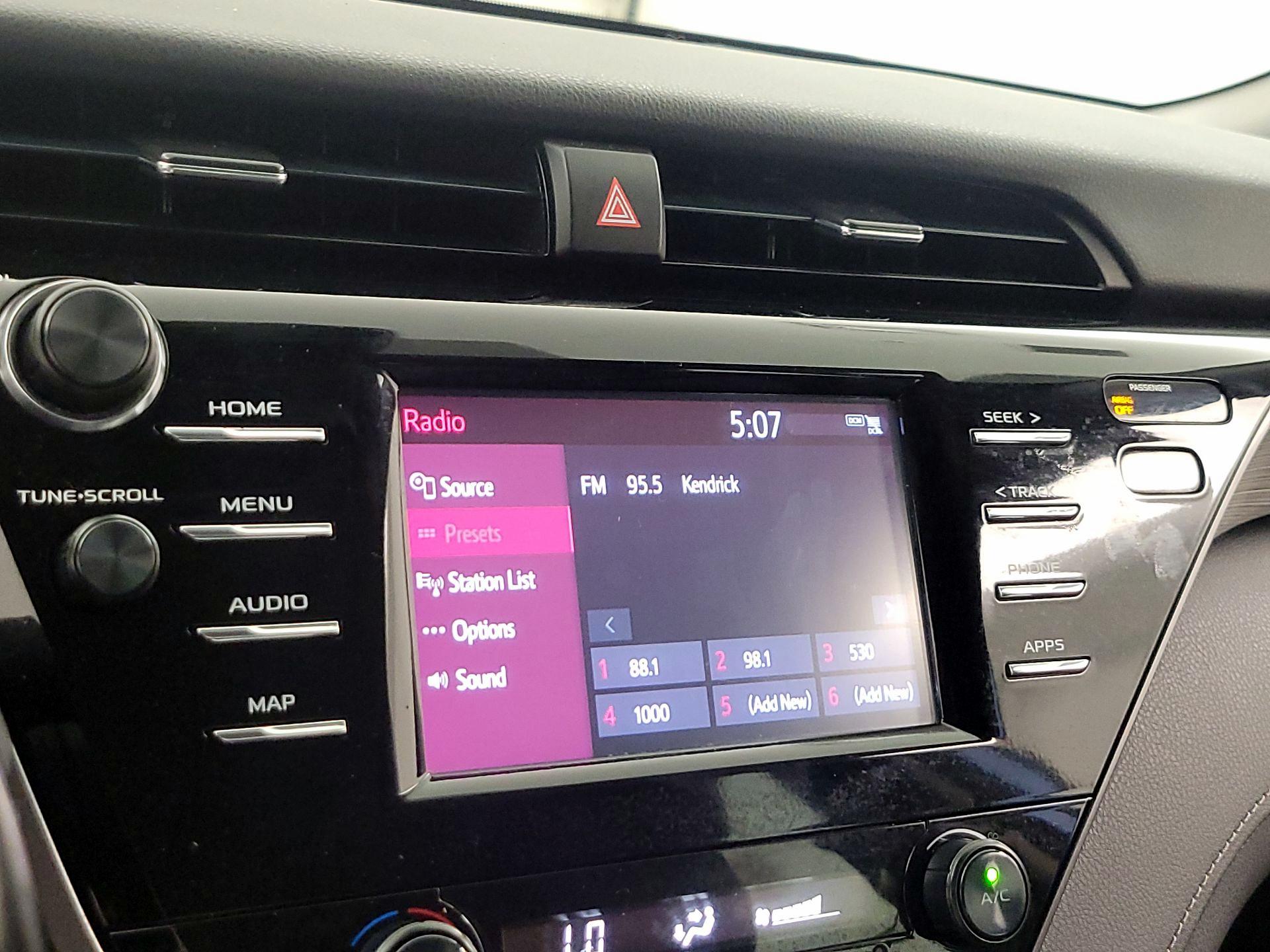 Thumbnail: 2019 Toyota Camry - 15