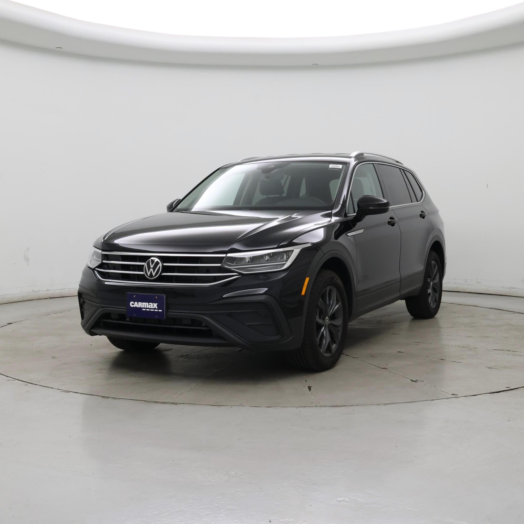 Thumbnail: 2022 Volkswagen Tiguan - 4
