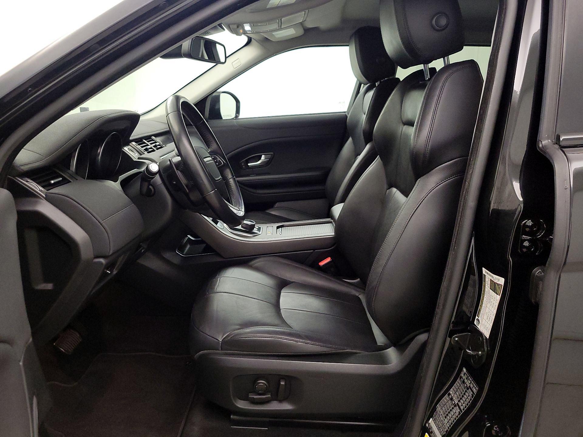 Thumbnail: 2019 Land Rover Range Rover Evoque - 11