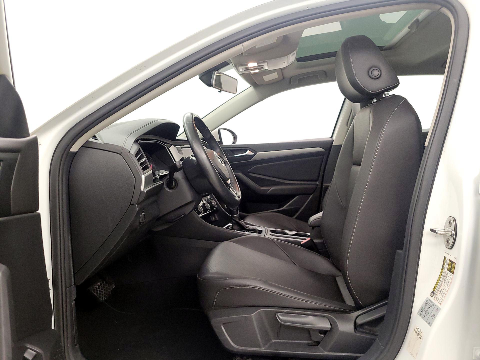 Thumbnail: 2019 Volkswagen Jetta - 11
