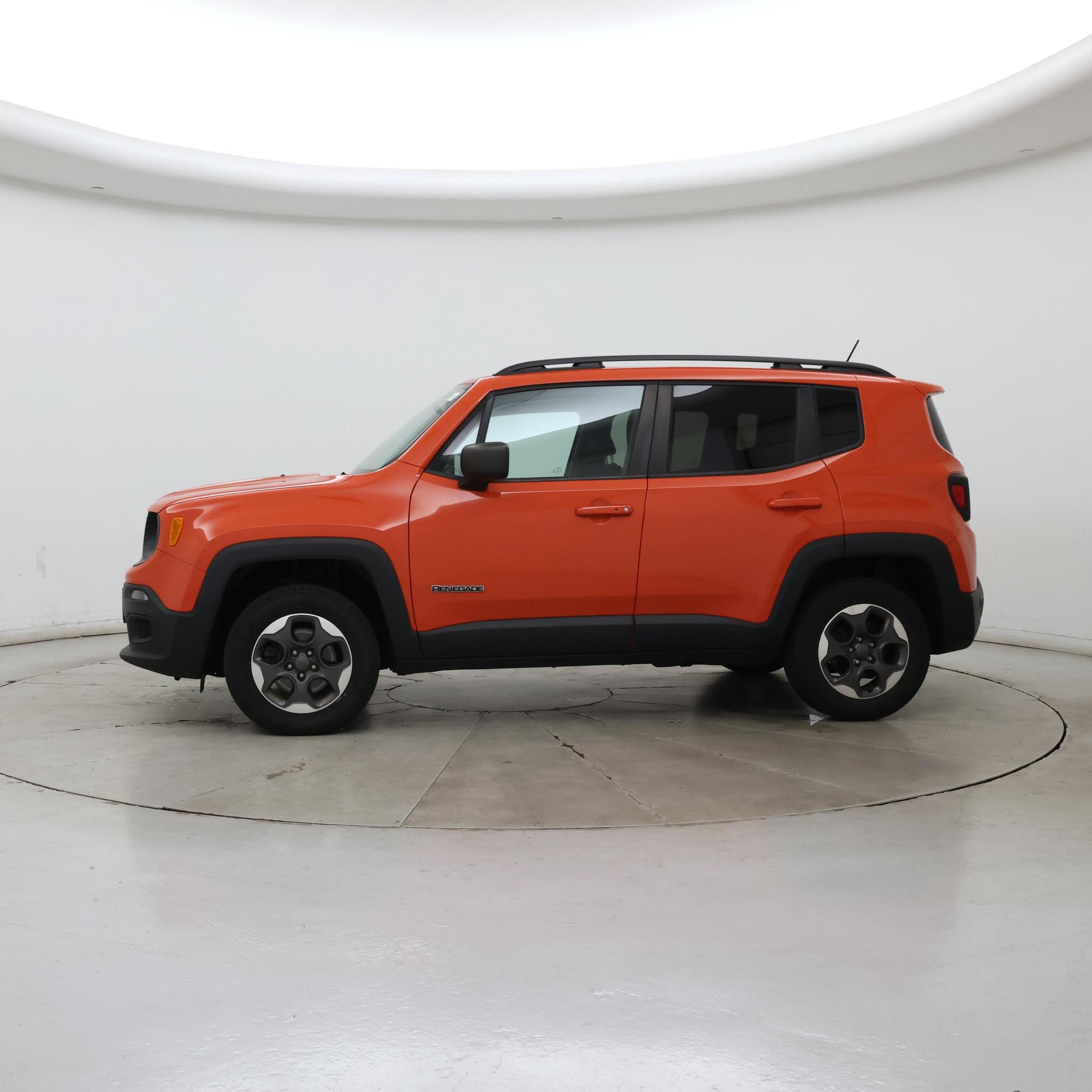 Thumbnail: 2017 Jeep Renegade - 3