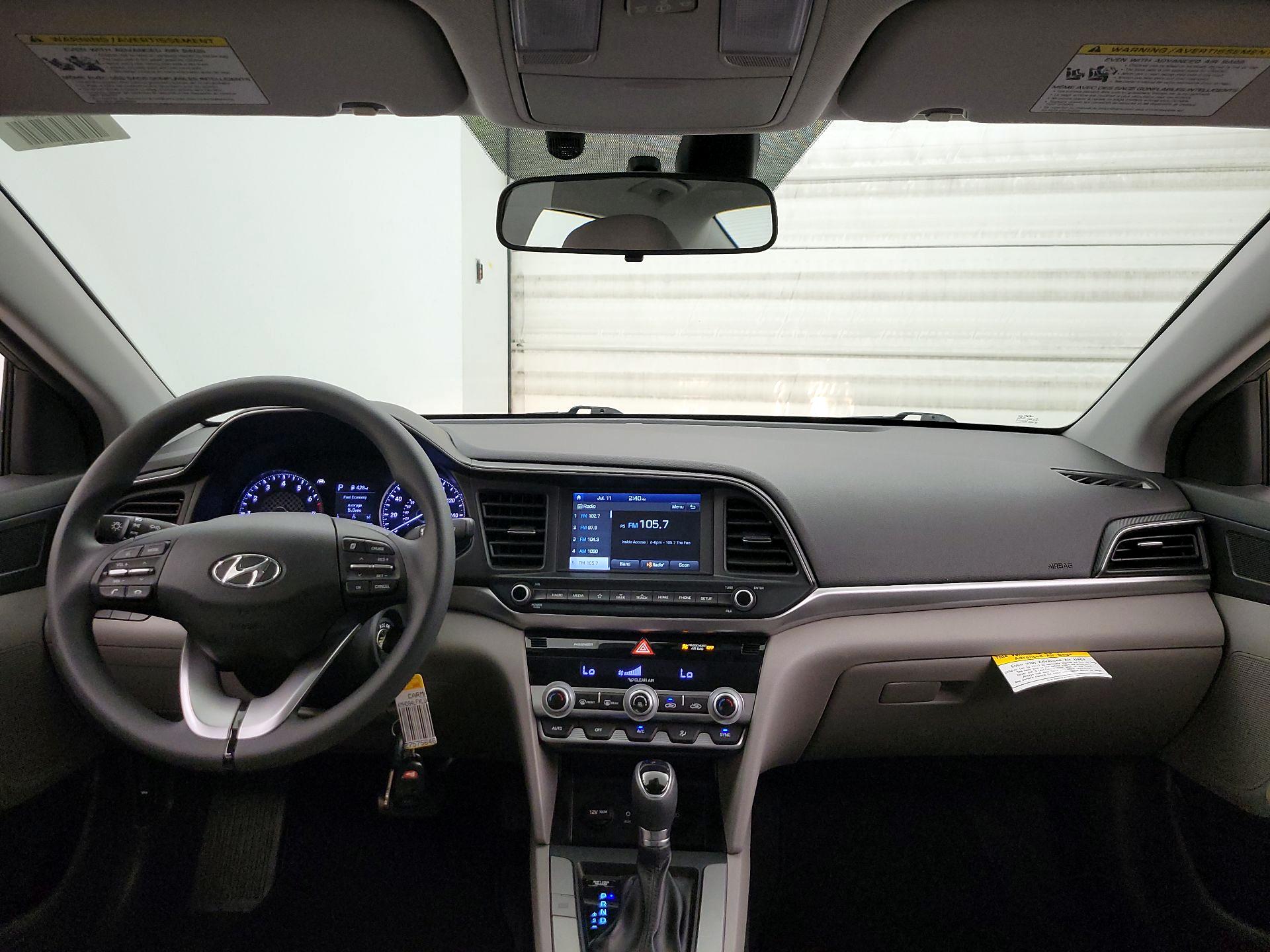 Thumbnail: 2020 Hyundai Elantra - 9