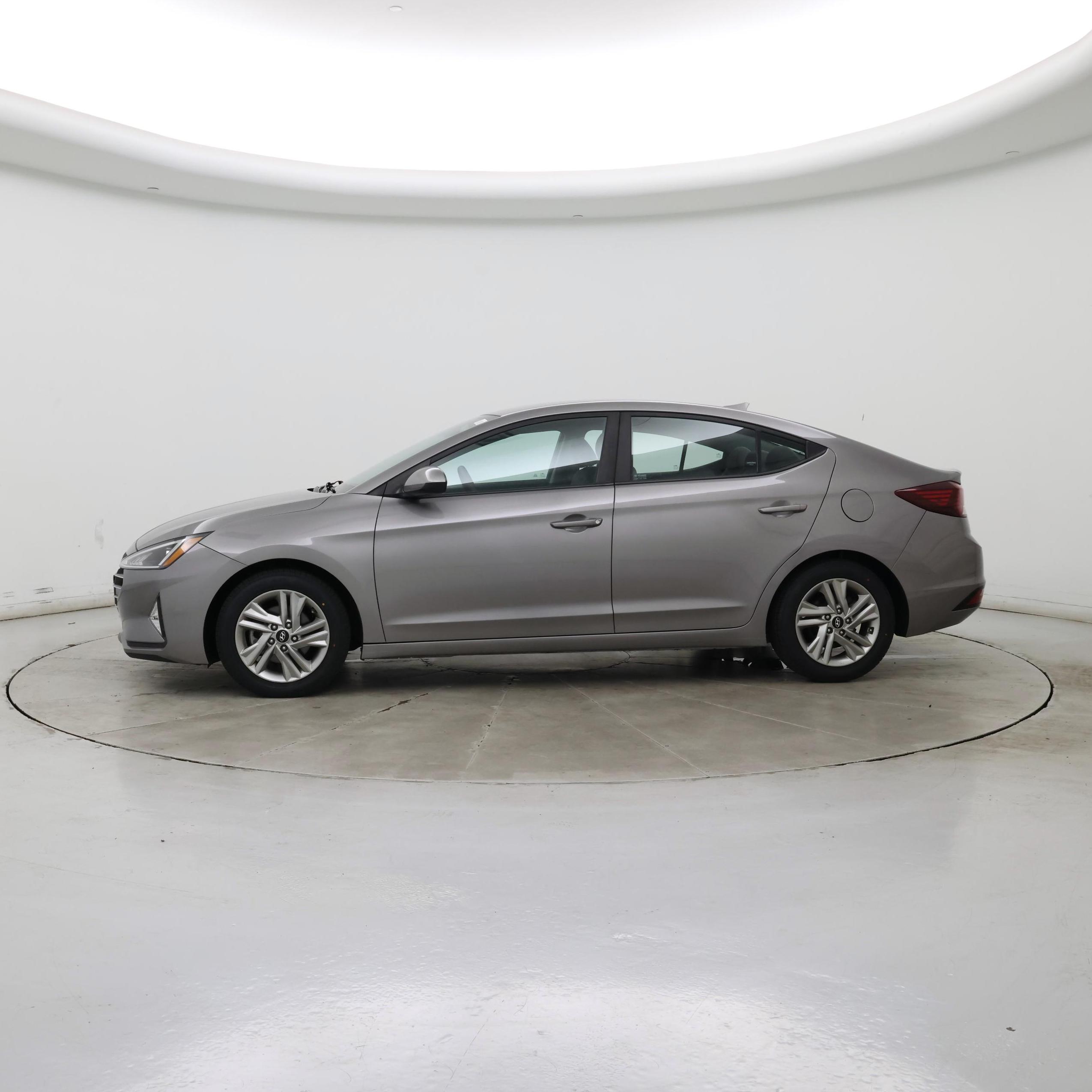 Thumbnail: 2020 Hyundai Elantra - 3