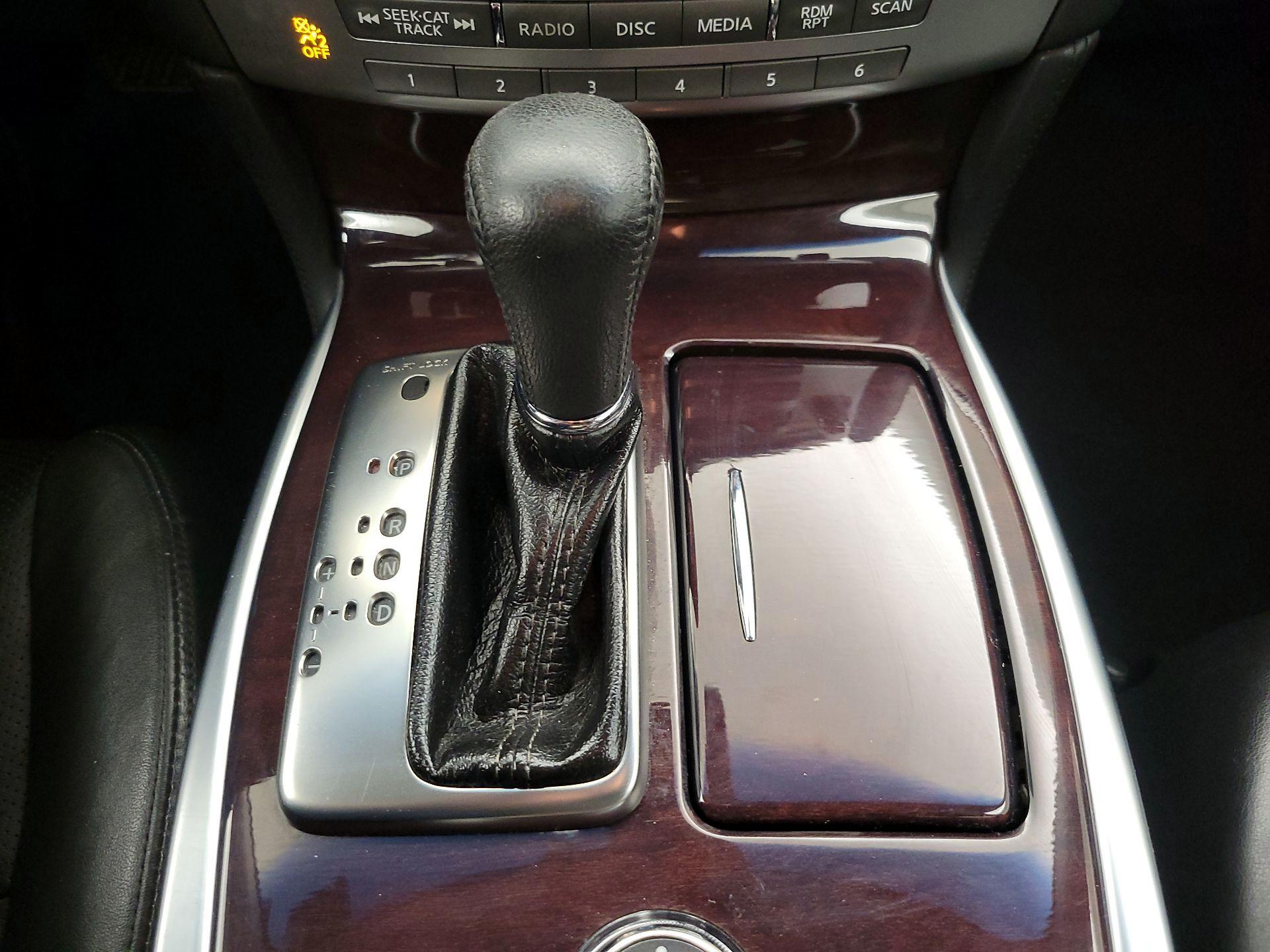 Thumbnail: 2019 INFINITI Q70 - 18
