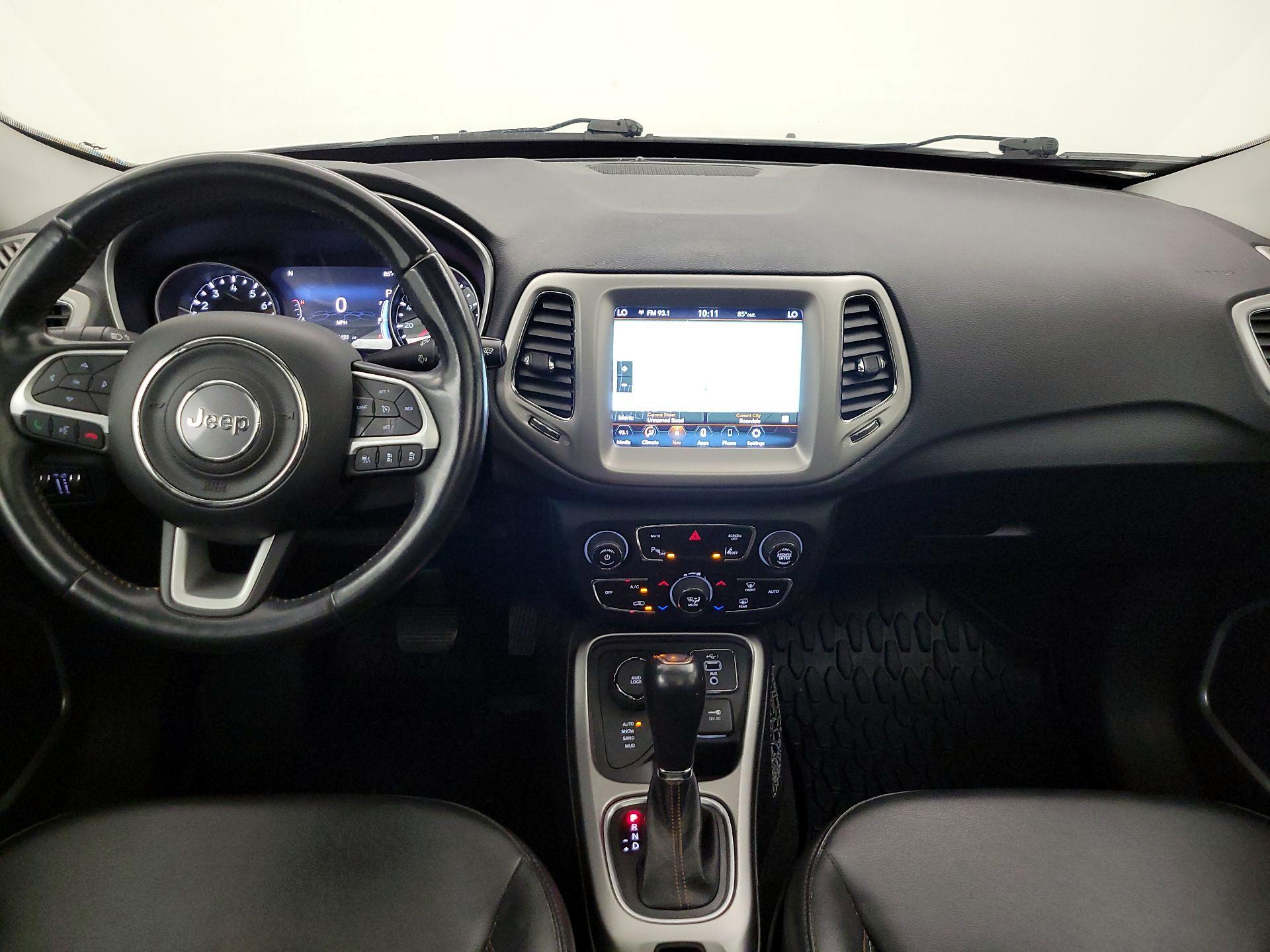 Thumbnail: 2020 Jeep Compass - 9