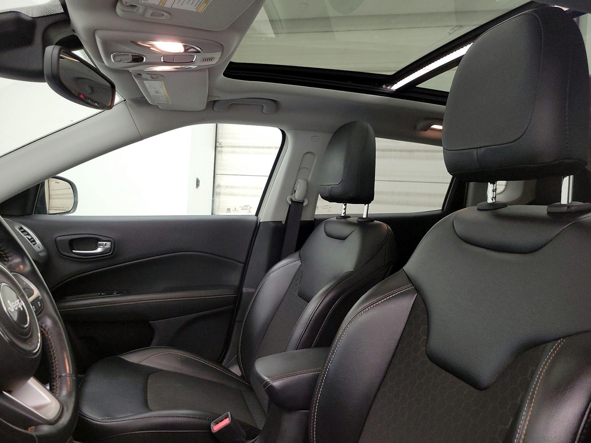 Thumbnail: 2020 Jeep Compass - 20
