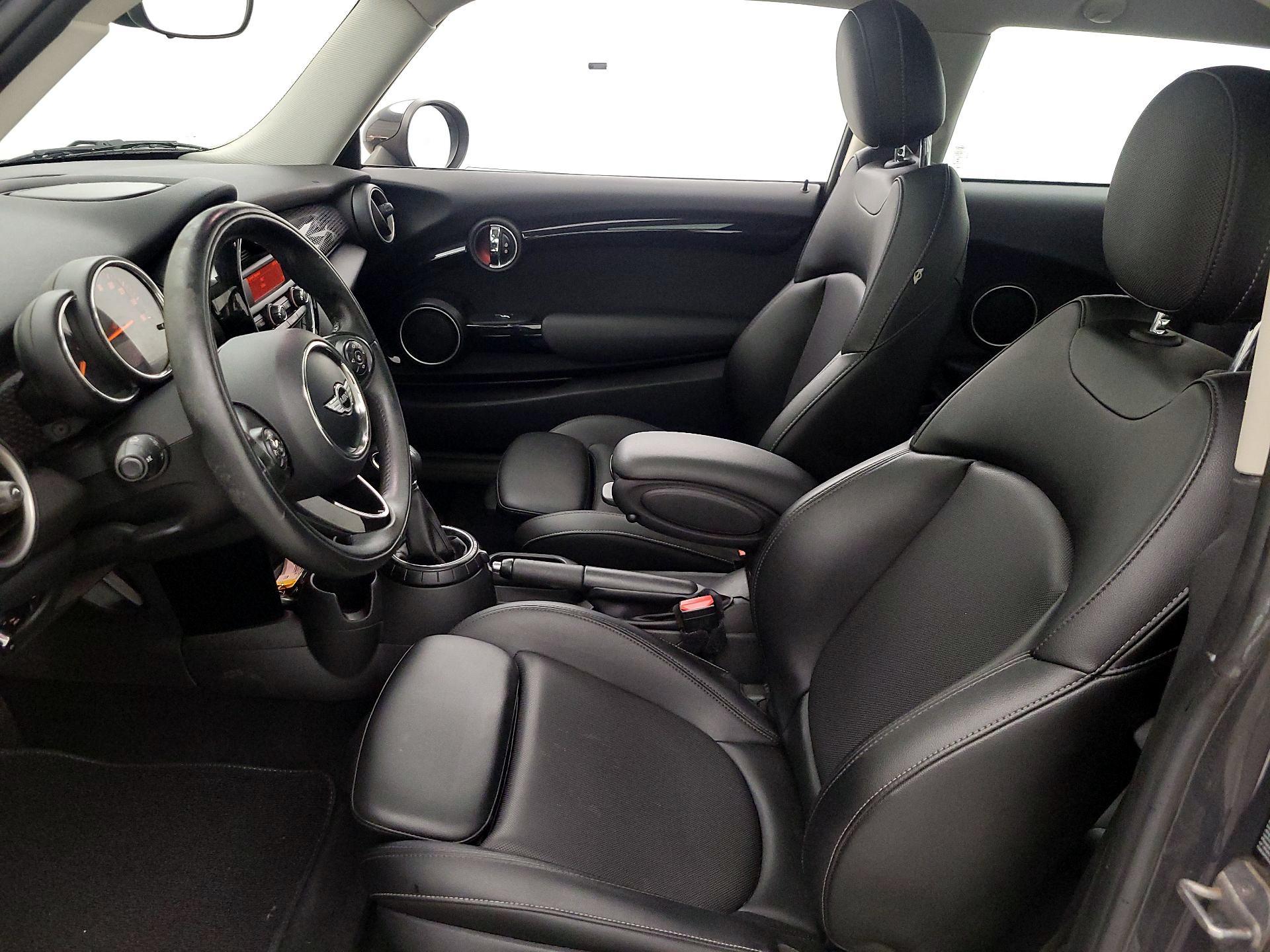 Thumbnail: 2015 MINI Cooper Hardtop - 11
