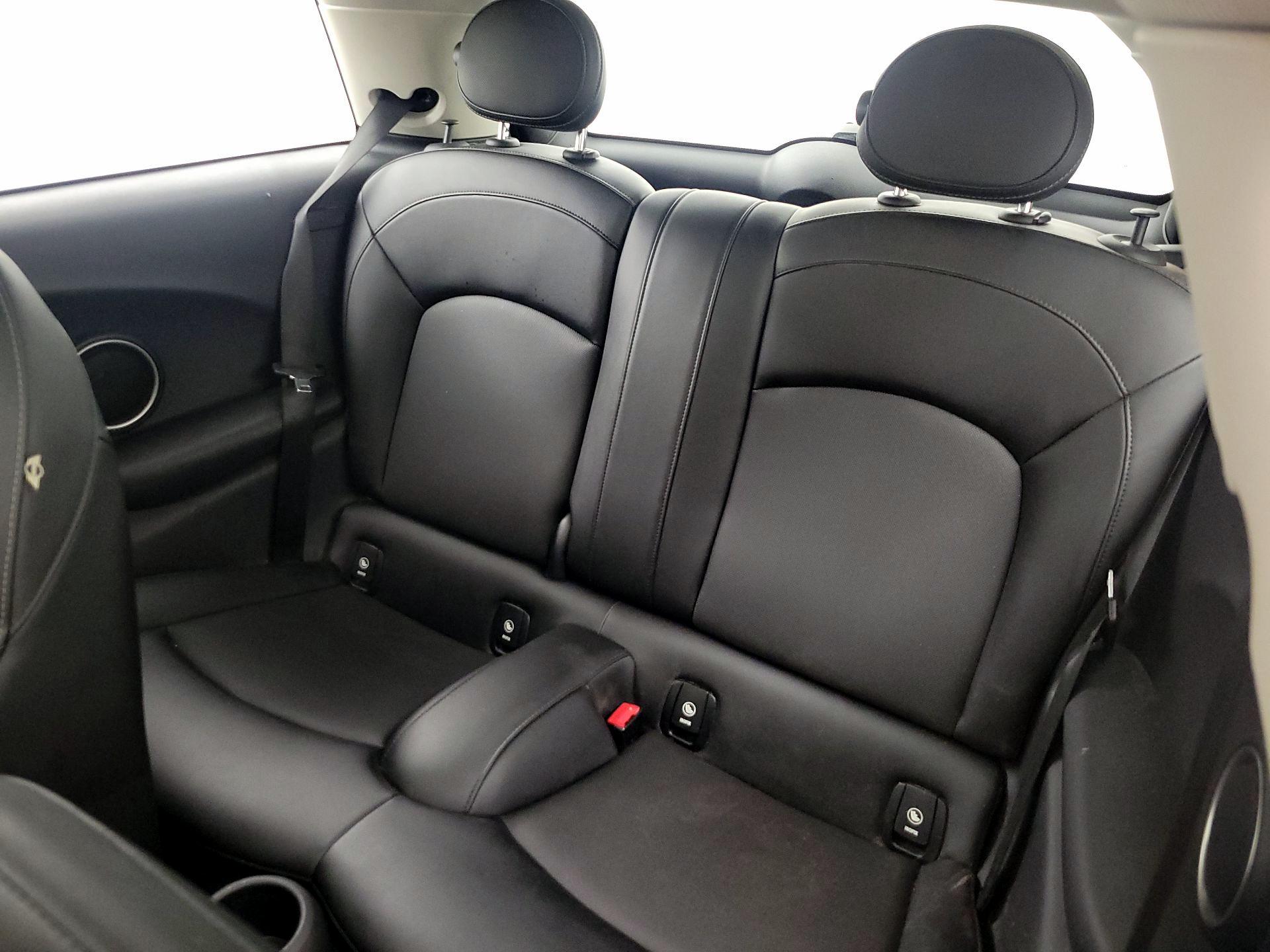 Thumbnail: 2015 MINI Cooper Hardtop - 19