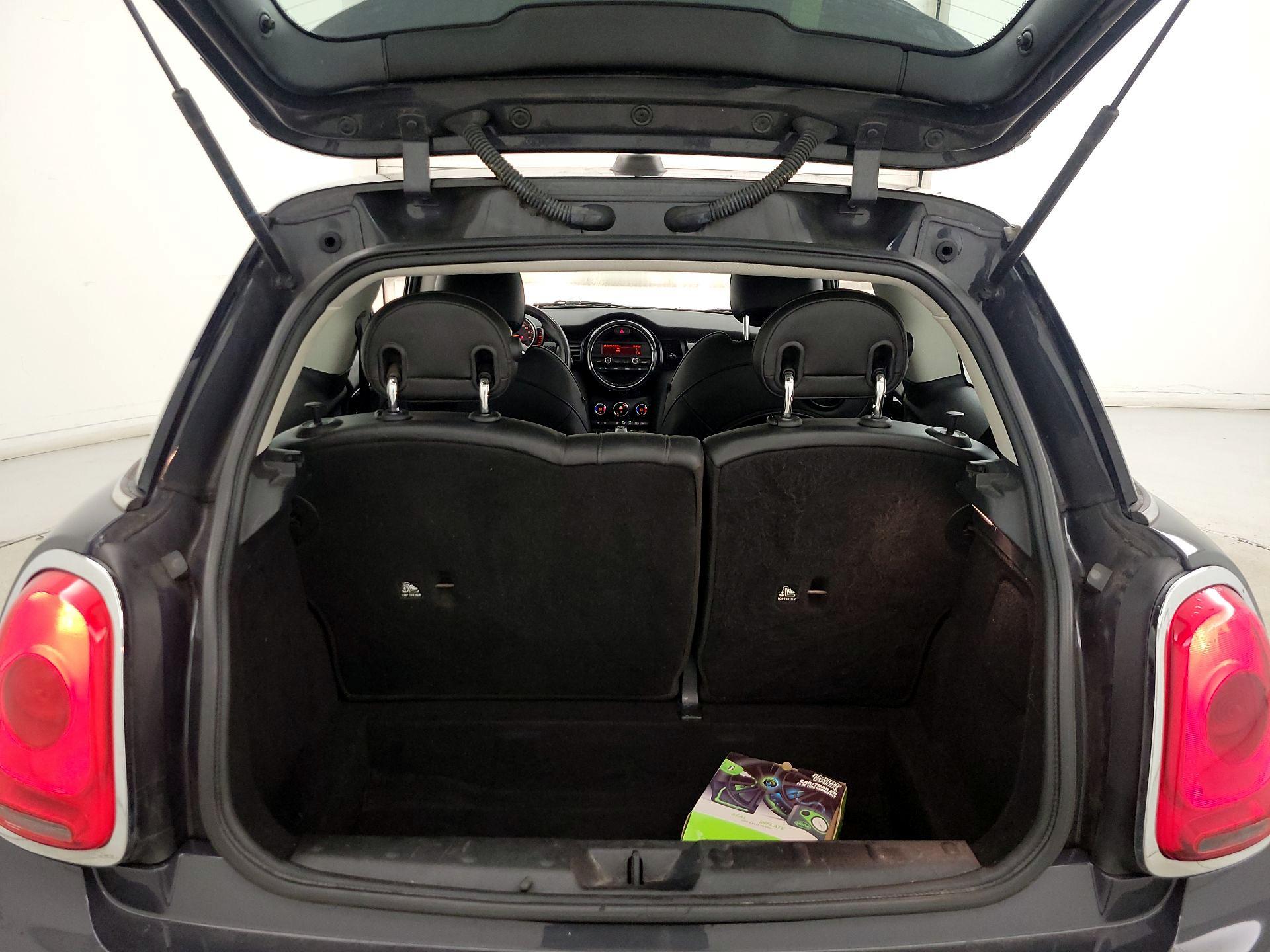 Thumbnail: 2015 MINI Cooper Hardtop - 20