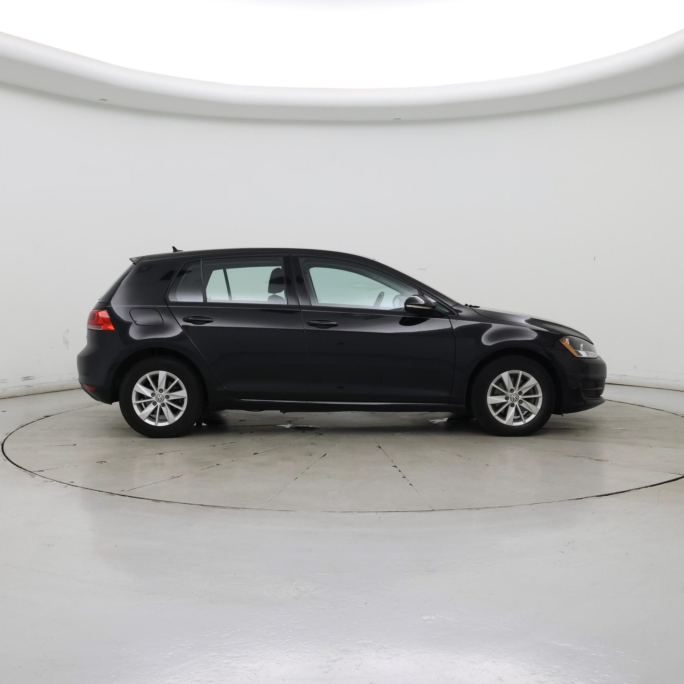 Thumbnail: 2017 Volkswagen Golf - 7