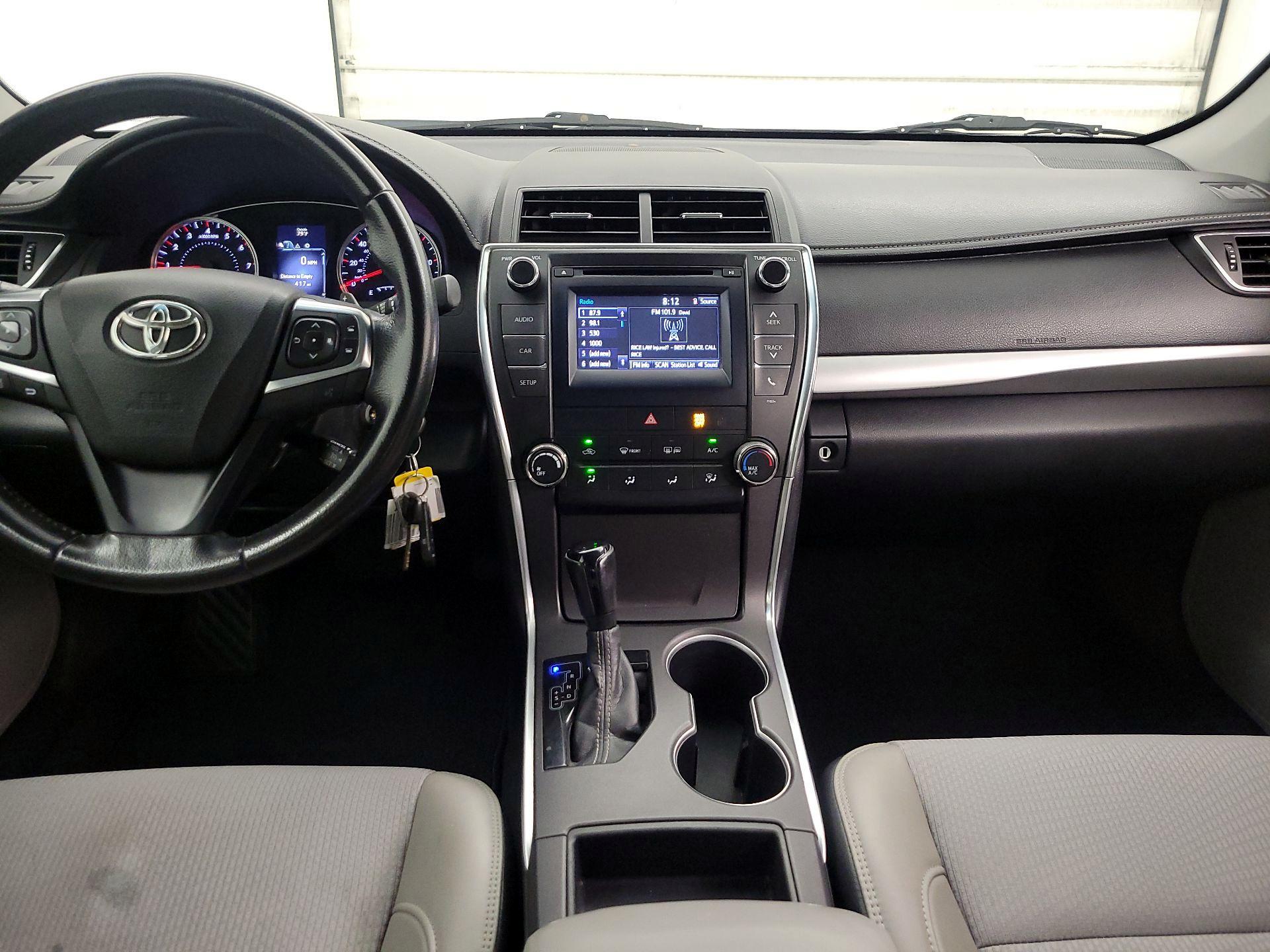 Thumbnail: 2016 Toyota Camry - 9